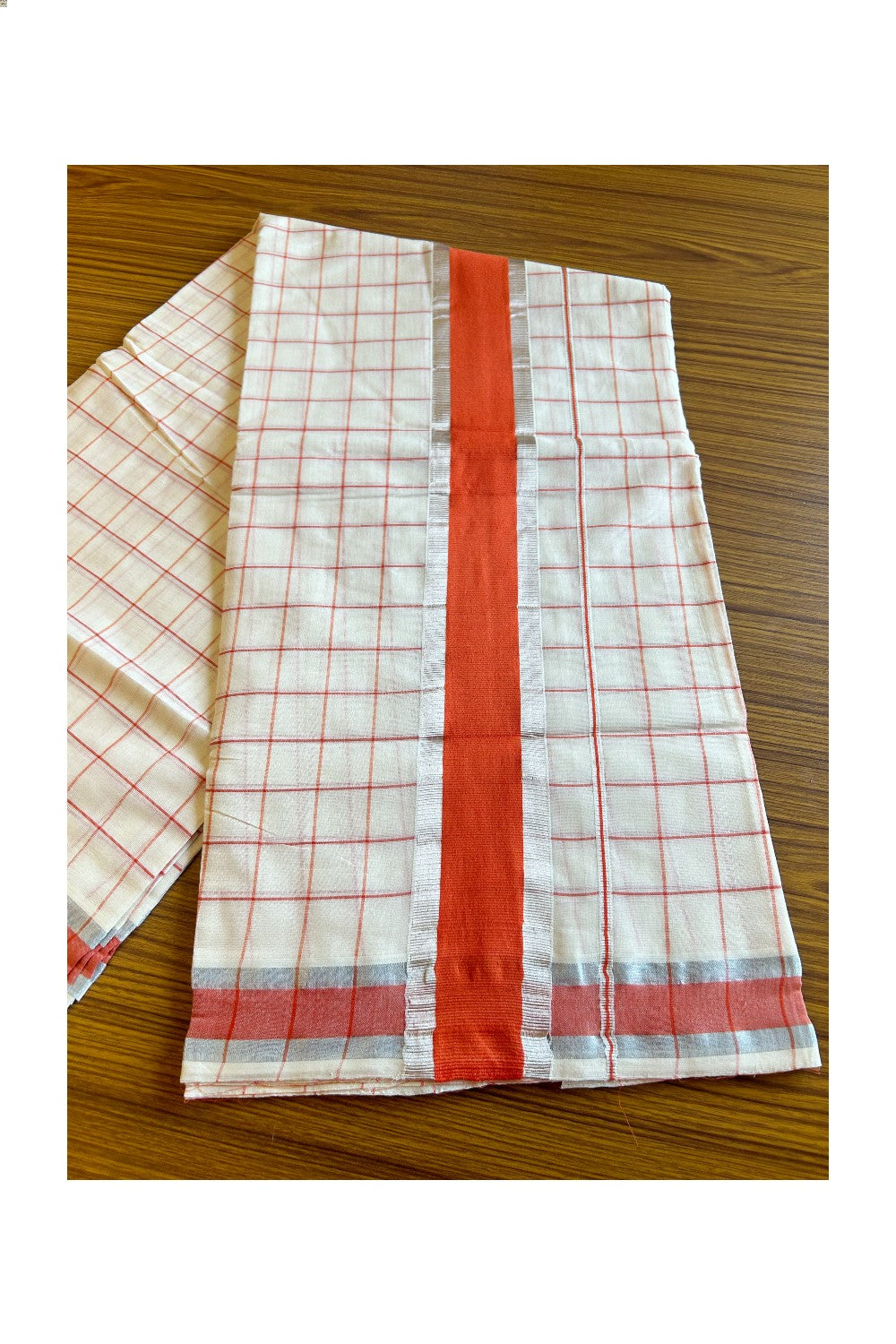 25% Discount! Kaitharikada Kerala Saree - Cotton - Silver Kasavu Brick Red Kara with check patterns- 8KK300VIN