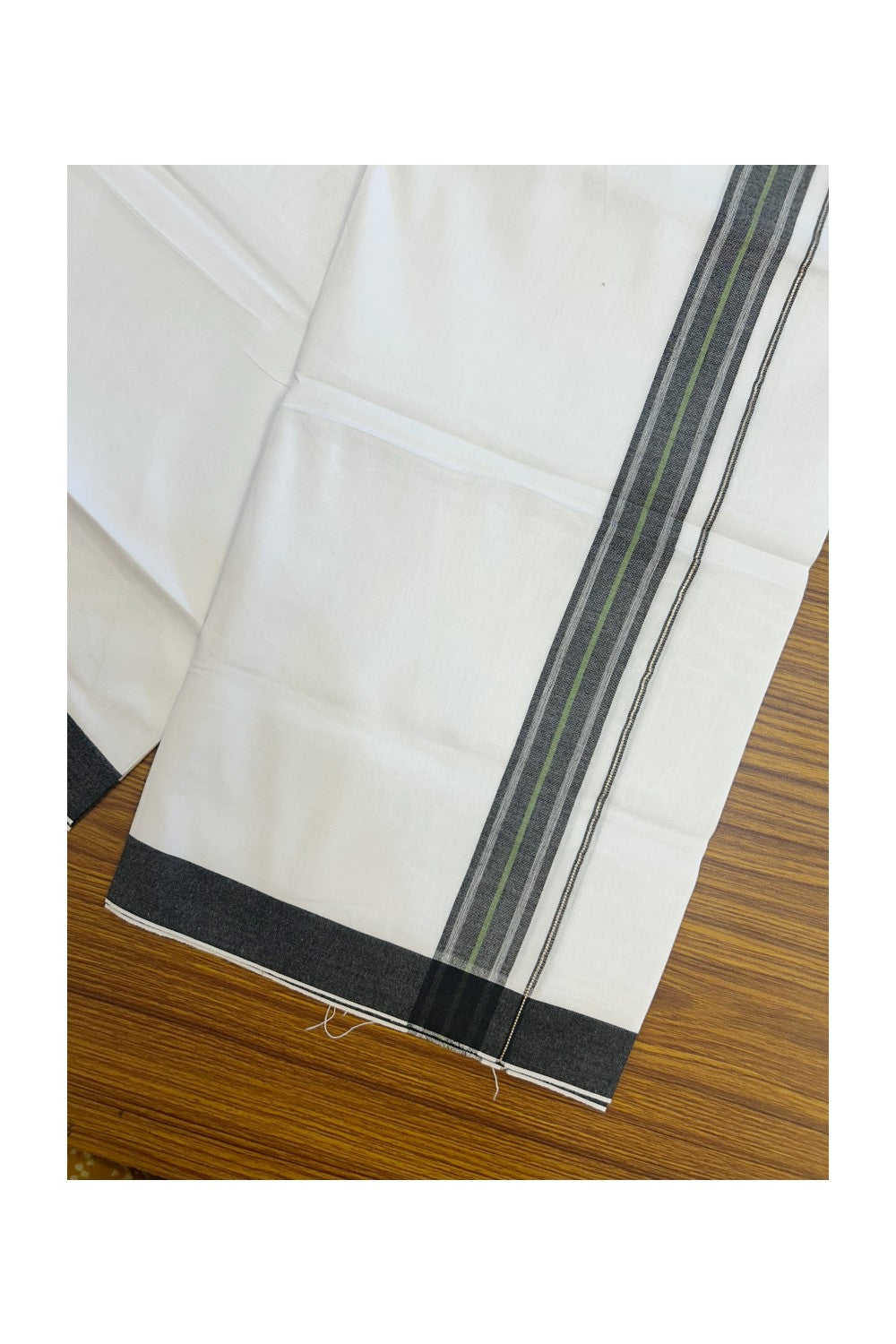 24% Discount !! KaithariKada Balaramapuram 100% Cotton Pure white Single Mundu/Dhoti - Twisted 60s Thread- 1.5 inch Silver Kasavu Black & Green Shaded Striped Kara (2 meter / 4 muzham) - 8KK5241 GL