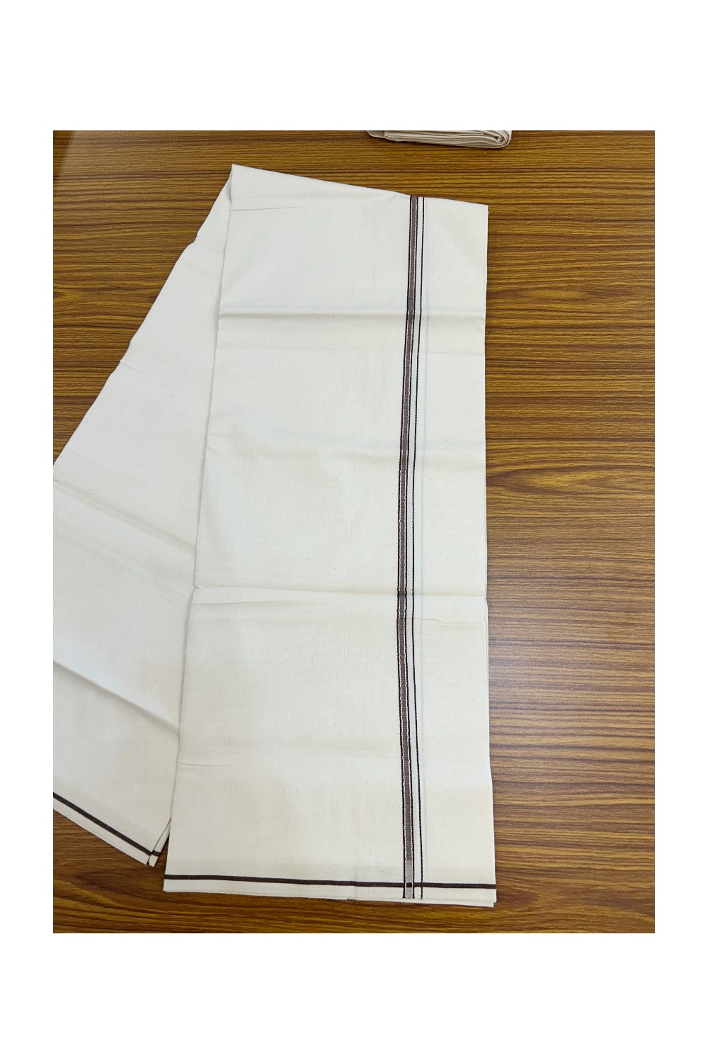 24% Discount !! KaithariKada Balaramapuram 100% Cotton OFF WHITE (Unbleached) Single Mundu/Dhoti - Twisted 60s Thread - 1 cm Silver Kasavu Brown Kara (2 meter / 4 muzham) - 7KK5236 GL