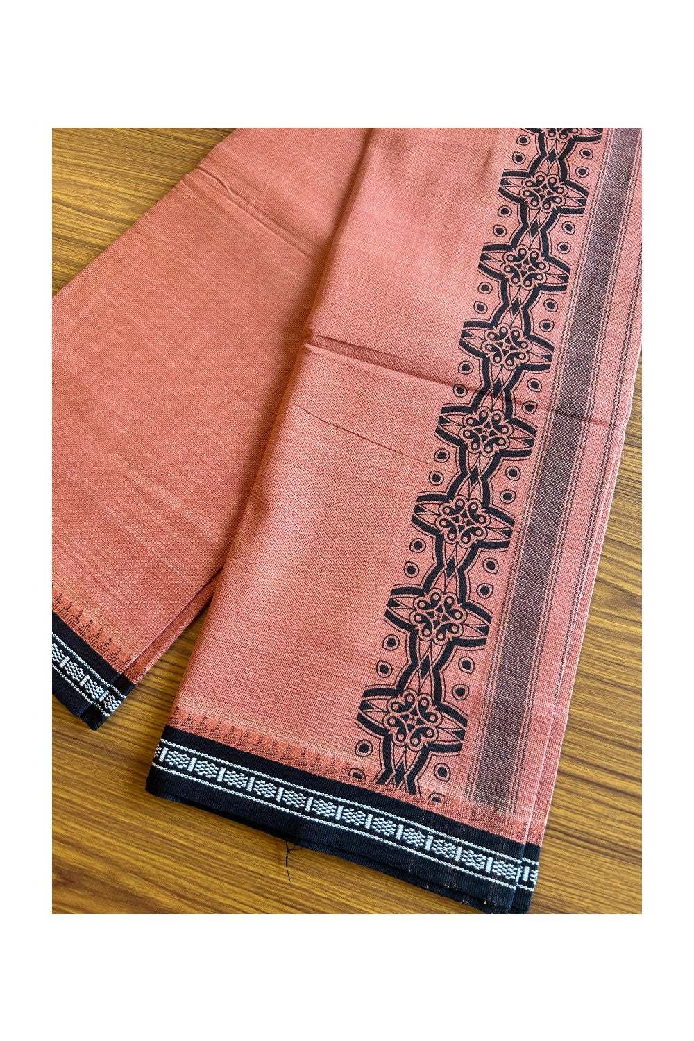 23% Discount!!! Kaitharikada Pure Cotton - Single Kaily / Lungi - 4.75 inch Black printed Kuppadam kara with Kavi colour body - 9KK464AST