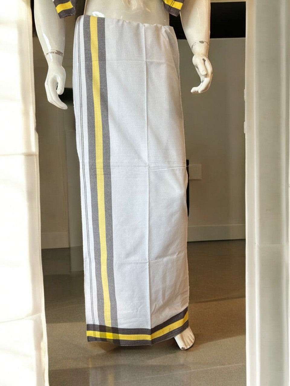 14% Discount!! Kaitharikada Soft cotton & Thick material 40s thread - Single Kaily / Lungi & Neriyath set - 4 inch Yellow & Brown kara - 3KK8001AS