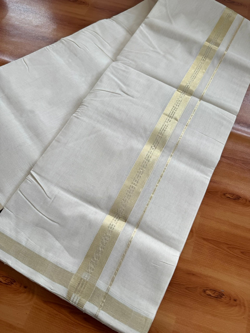 Off White (Unbleached) Double Mundu/Dhoti - 25% Discount!! KaithariKada Handloom Unakkupaav - Kerala Handloom - 100% Pure Cotton - 80x90 - 1.25 inch Antique Light Gold Kasav Kara 4 Meters (8.5 Muzham) - 29 KK5507 RAM