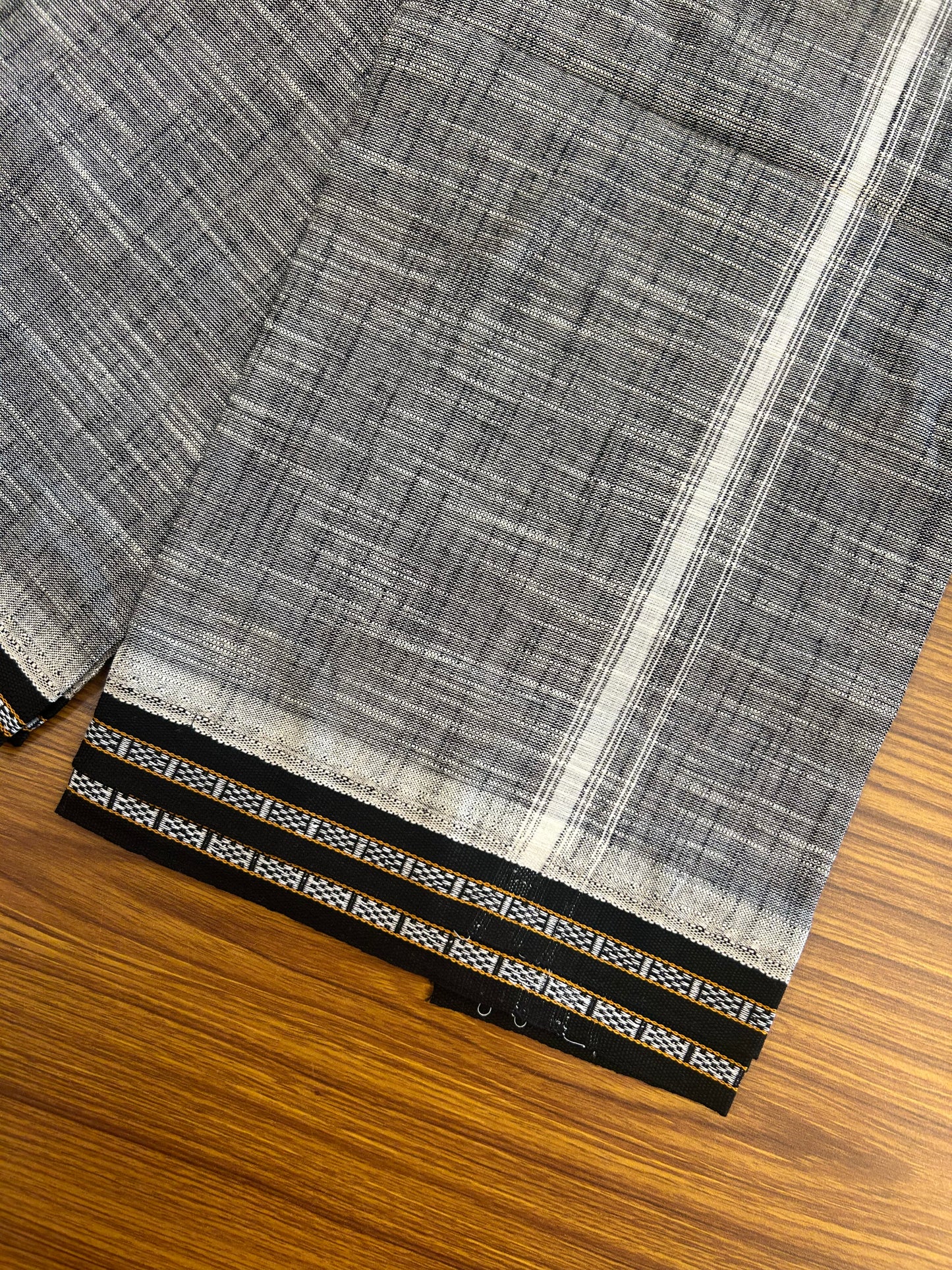 Premium Kathar Type Mund Pure cotton - Kaitharikada - Single Kaily / Lungi - 0.5 inch White Kara and Black kuppadam Border with Ash Black White Shaded colour body (2 meter / 4 muzham)- 51 KK8050 MUT