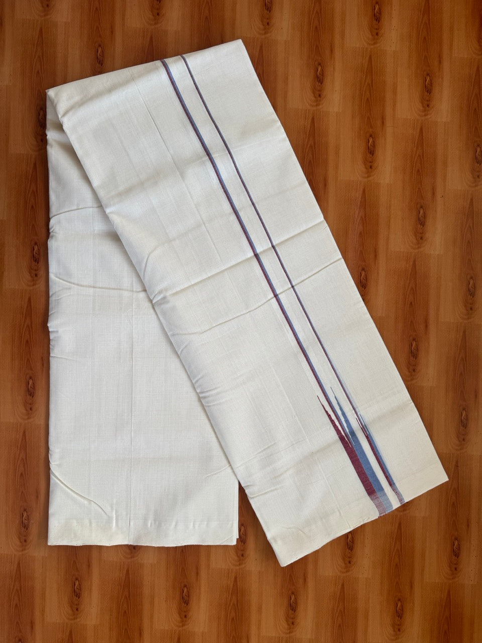 25% Discount!! KaithariKada Handloom Unakkupaav Kerala Handloom - 100% Pure Cotton Off White - (Unbleached) Double Mundu/Dothi - 100X80 - 0.75 inch Puliyilakkara Maroon & Ash Blue Double chutty Kara 4 meter (8.5 Muzham) - 1 KK5473 REA