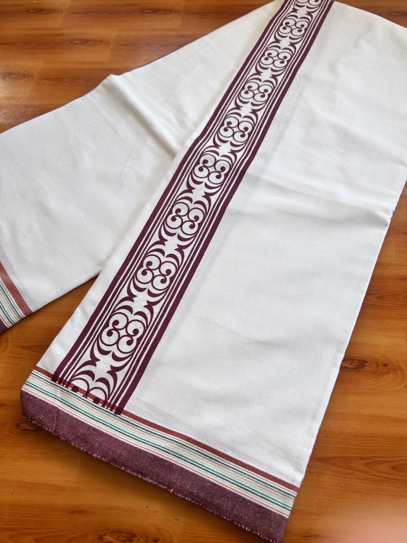 Kaitharikada - Single Kaily / Lungi - Mixed Cotton - 40s twisted - 2.5 inch Plum Purple Printed kara with White colour body (2 meter / 4 muzham) - 20 KK8074 SAT