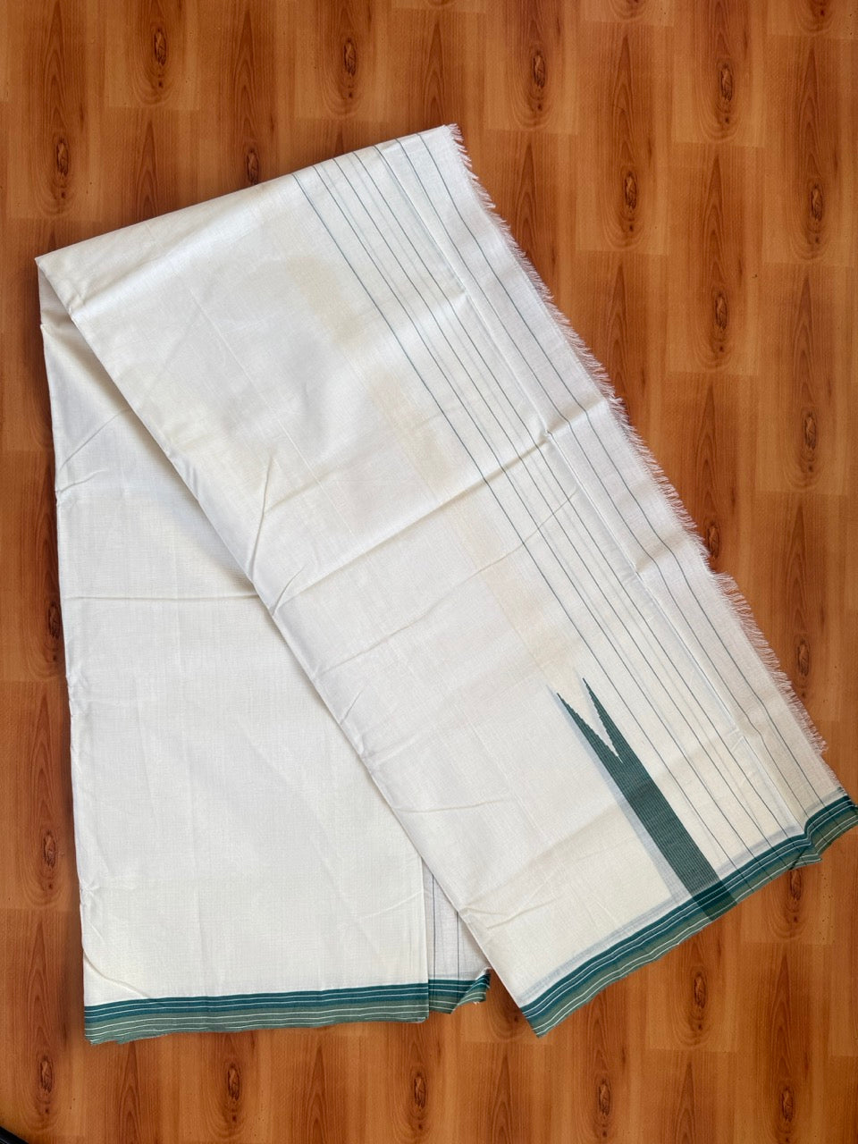 25% Discount!! KaithariKada Handloom Unakkupaav Kerala Handloom 100% Pure Cotton Off White - (Unbleached) Double Mundu/Dothi - 100X80 - 0.75 inch Puliyilakkara Teal Green & Moss Green Side Striped chutty Kara 4 meter (8.5 Muzham) - 13 KK5473 REA