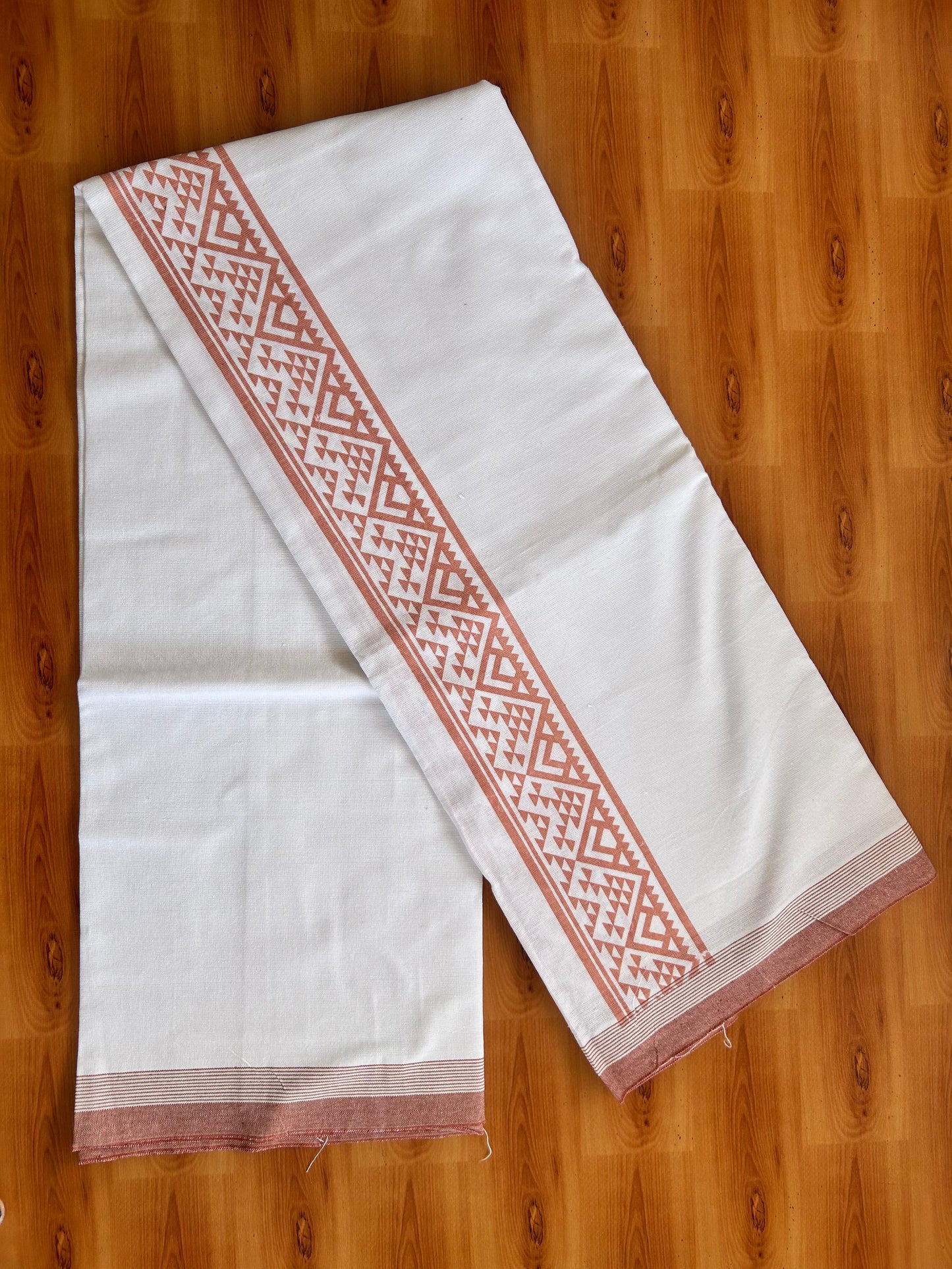 Kaitharikada - Single Kaily / Lungi - Mixed Cotton - 40s twisted - 2.5 inch Peach Brown Printed kara with White colour body (2 meter / 4 muzham) - 2 KK8074 SAT