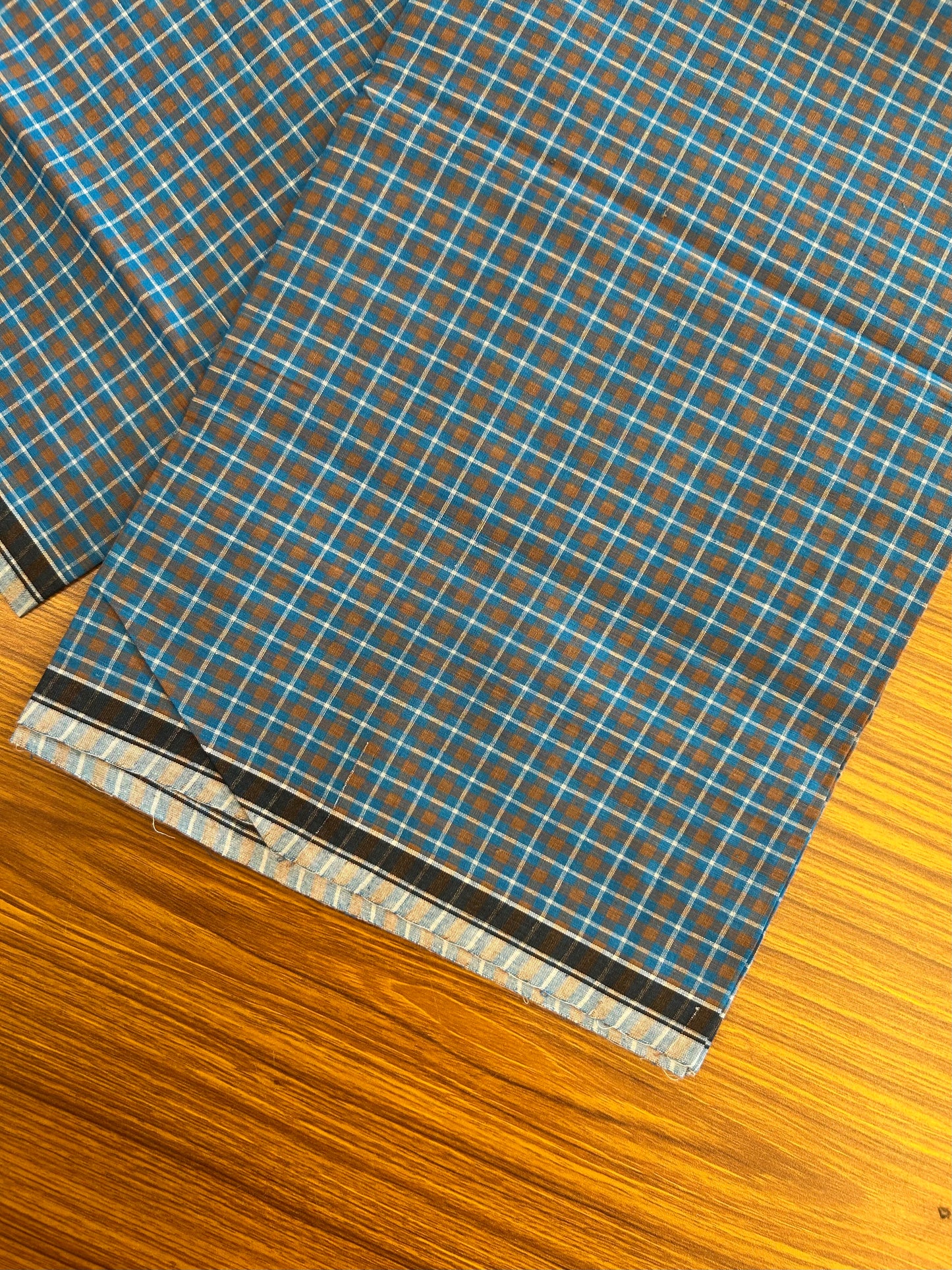 Premium Kathar Type Mund Pure cotton - Kaitharikada - Single Kaily / Lungi - 0.5 inch Black Border with Blue White & Brown Check body (2.50 meter / 5.36 muzham) - 8 KK8050 MUT