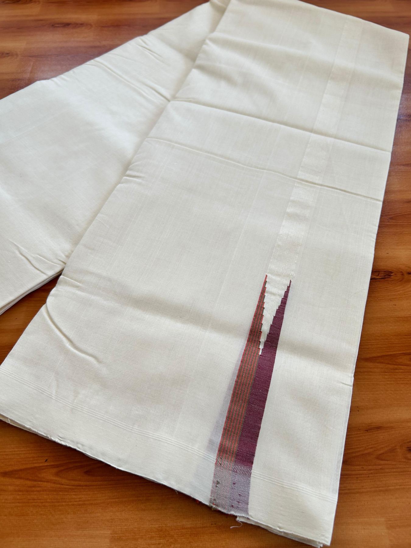 Off White - (Unbleached) Double Mundu/Dhoti - 25% Discount!! KaithariKada Handloom Unakkupaav Kerala Handloom 100% Pure Cotton - 100X80 - 0.75 inch Puliyilakkara Orange Green & Maroon chutty Kara 4 meter (8.5 Muzham) - 9 KK5473 REA