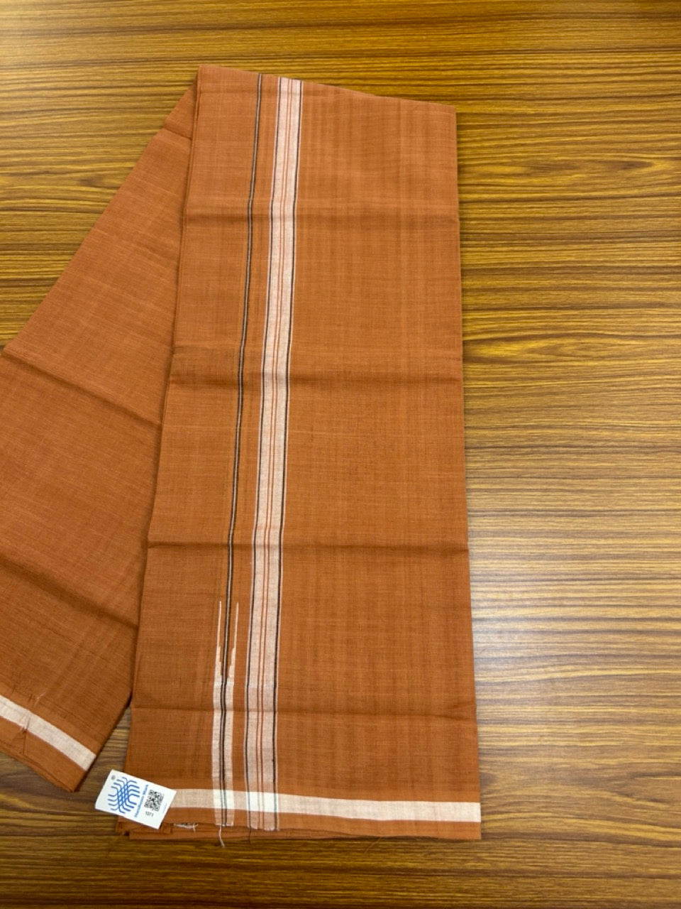 10% Discount !! KaithariKada 100% Pure Cotton - HANDLOOM Single Mundu/Dhoti KAVI Brown COLOUR BODY & 0.75 inch White Puliyilakkara Black Striped Chutty Kara (2 meter / 4 muzham) - 3KK8020ELA