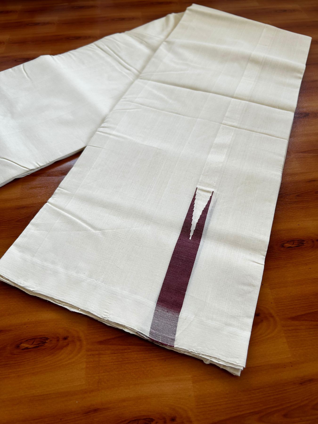 Off White - (Unbleached) Double Mundu/Dhoti -25% Discount!! KaithariKada Handloom Unakkupaav Kerala Handloom 100% Pure Cotton 100X80 - 1 inch Maroon Puliyilakkara chutty 3.80 meter & 4.00 meter (8 Muzham & 8.5 muzham) - 8 KK5488 REA