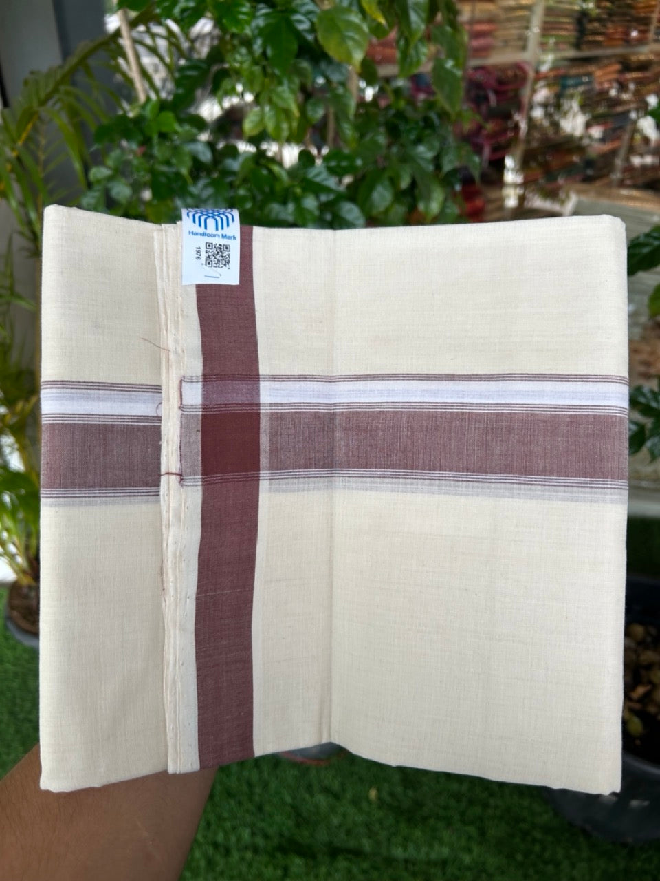 25% Discount KaithariKada HANDLOOM Unakkupaav Balaramapuram - 100% PURE Cotton off white (Unbleached) Double Mundu/Dhoti - 80X90 - 1.25 inch Brown Stripes Kara 3.80 mtr - 1KK5192ELA