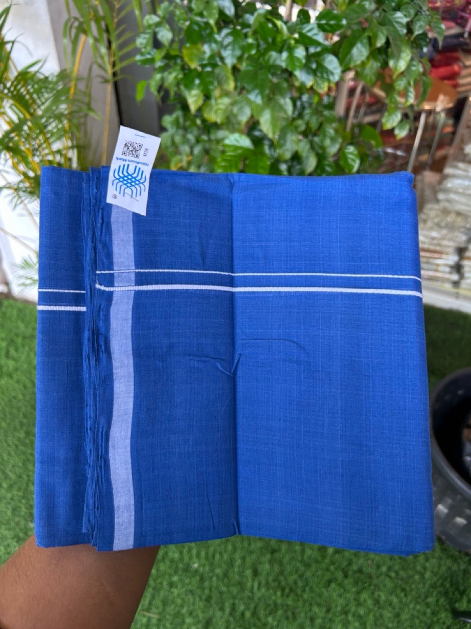 10% Discount !! KaithariKada 100% Pure Cotton - HANDLOOM Single Mundu/Dhoti Blue COLOUR BODY & White 0.2 cm Kara (2 meter / 4 muzham) - 17KK8020ELA