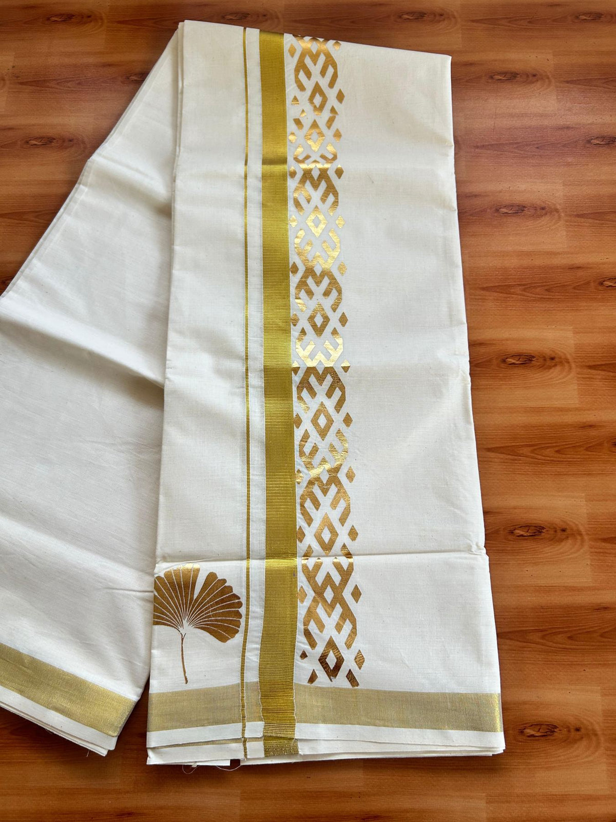 Double Off White (Unbleached) Mundu/Dhoti - 20% Discount!! KaithariKada Mixed Cotton (60s) - 2.75 inch Gold Kasav & Printed Designer Kara 4 mtr (8.5 Muzham) - 16 KK5487 CKS