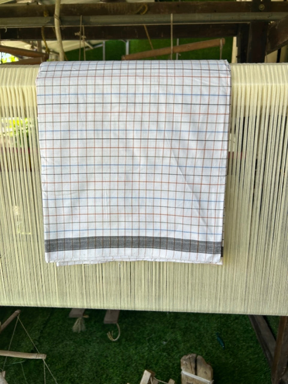 10% DISCOUNT ! KaithariKada Kalamachal 100% Pure Cotton - (80X80) Twisted Thread Handloom Single Mundu/Dhoti - White Check COLOUR BODY & Brown Green Blue striped Kara- 32KK479KAL