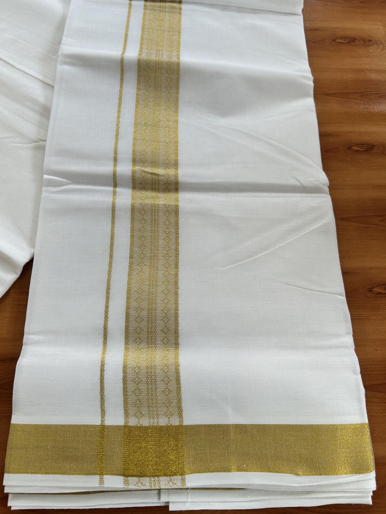 Double Pure White Mundu/Dhoti - 20% Discount!! Kaitharikada Balaramapuram Pure Cotton - 60s - 1.5 inch Gold Kasav Jacquard Design Kara 4 mtr (8.5 Muzham) - 6 KK5406 GAN