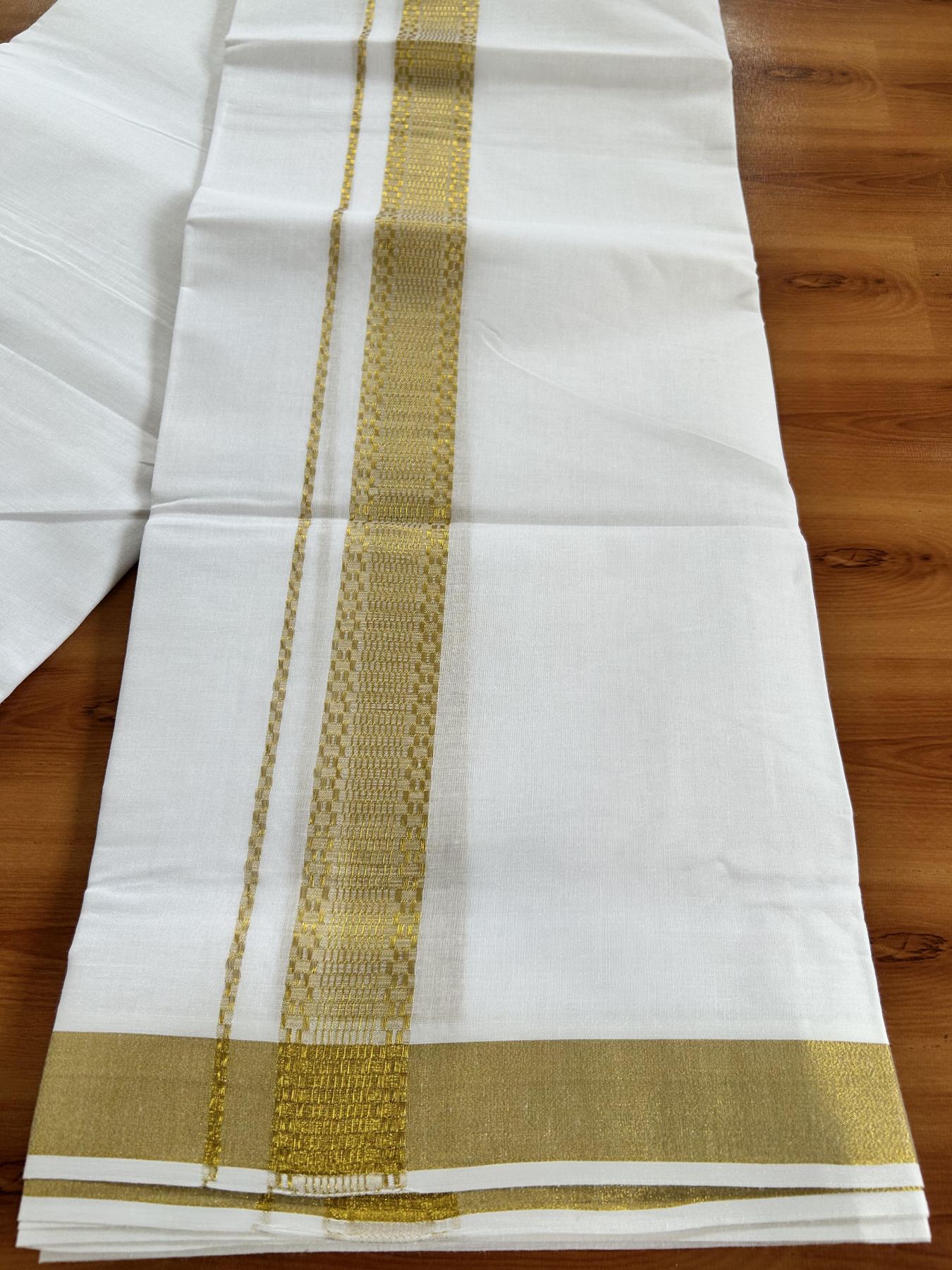 Double Pure White Mundu/Dhoti - 20% Discount!! Kaitharikada Balaramapuram Pure Cotton - 60s - 1.5 inch Gold Kasav Jacquard Design Kara 4 mtr (8.5 Muzham) - 9 KK5406 GAN