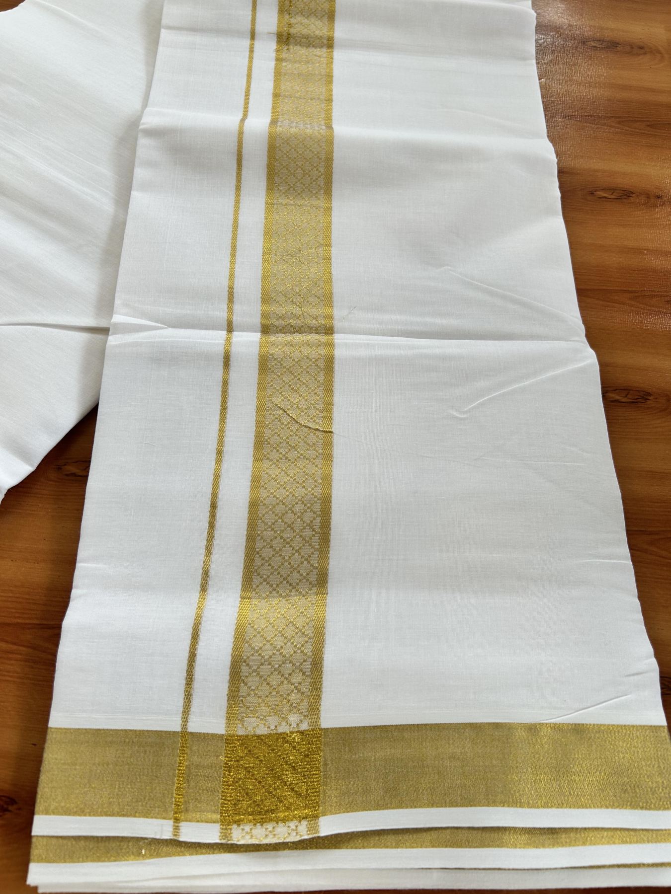 Double Pure White Mundu/Dhoti - 20% Discount!! Kaitharikada Balaramapuram Pure Cotton - 60s - 1.5 inch Gold Kasav Jacquard Design Kara 4 mtr (8.5 Muzham) - 10 KK5406 GAN