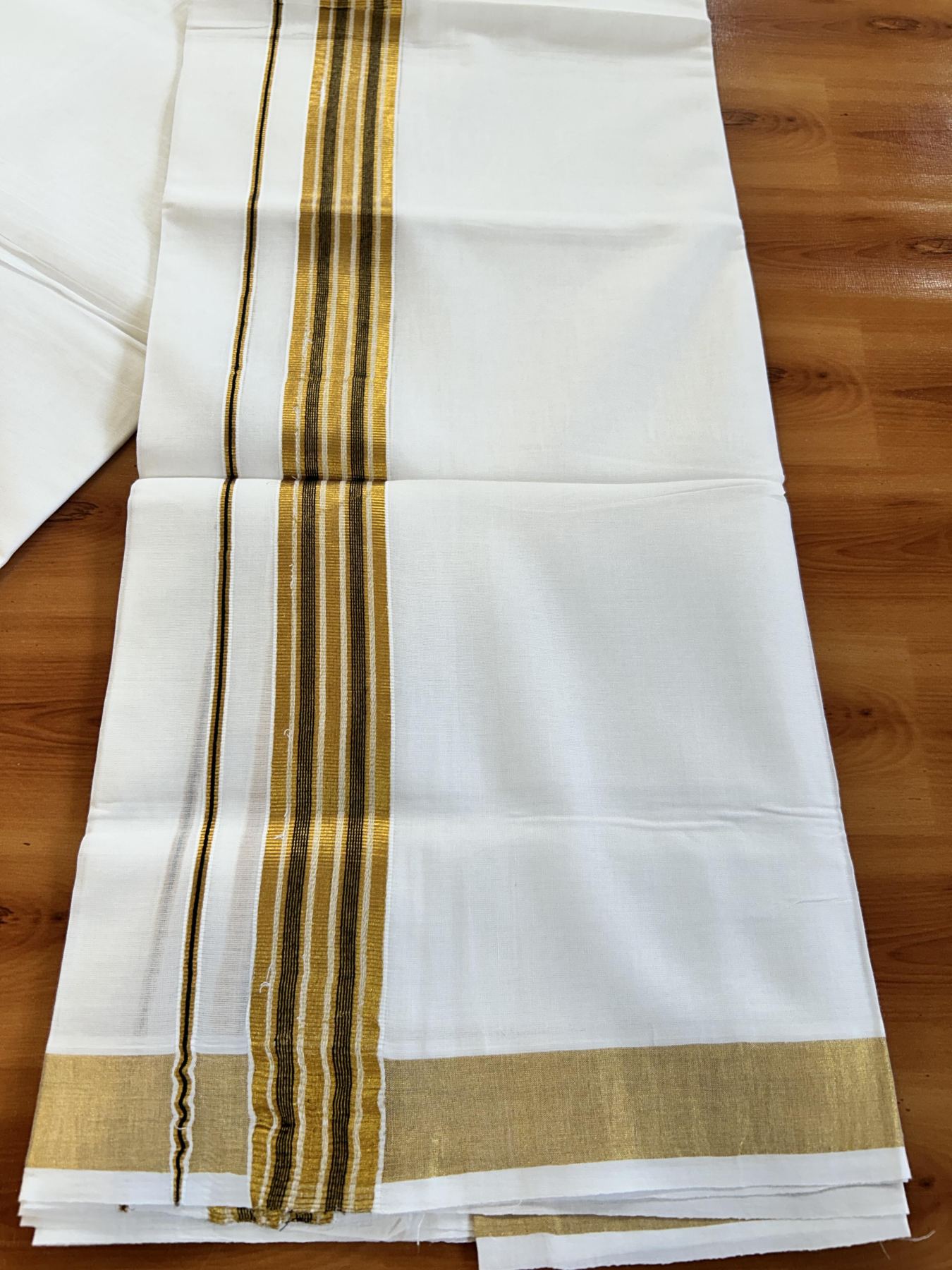 Double Pure White Mundu/Dhoti - 20% Discount!! Kaitharikada Balaramapuram Pure Cotton - 100s - 1.25 inch Navy Blue & Gold Kasav Stripes Kara 4 mtr (8.5 Muzham) - 13 KK5406 GAN