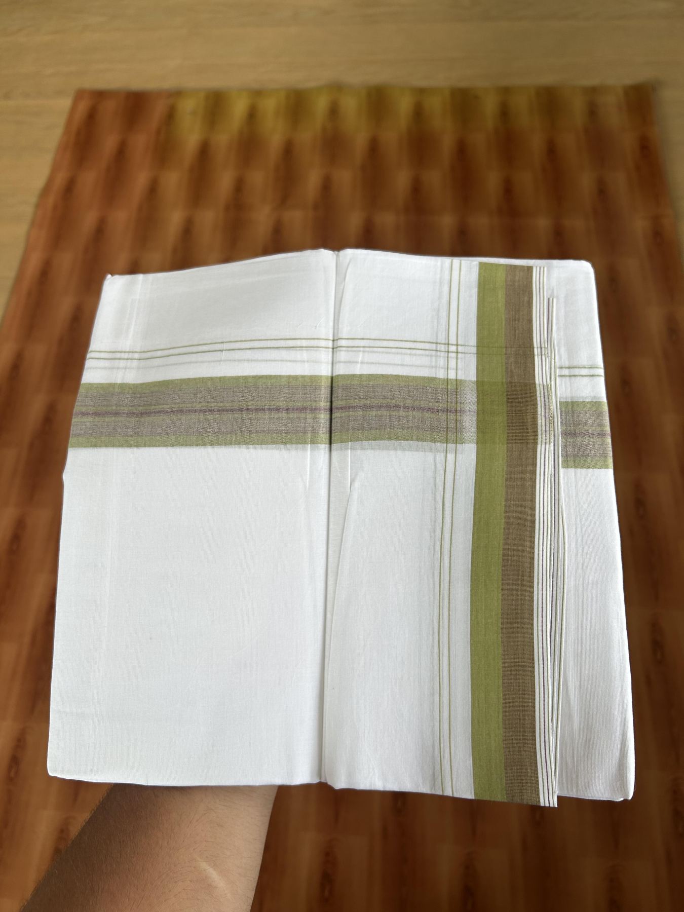 20% Discount ! Kaitharikada Balaramapuram 100% Pure Cotton Double Pure White Mundu/Dhoti - 100x80 - 1.5 inch Light Olive Green & Brown Shaded Kara 3.80 mtr (8 muzham) - 37 KK5382 VIN