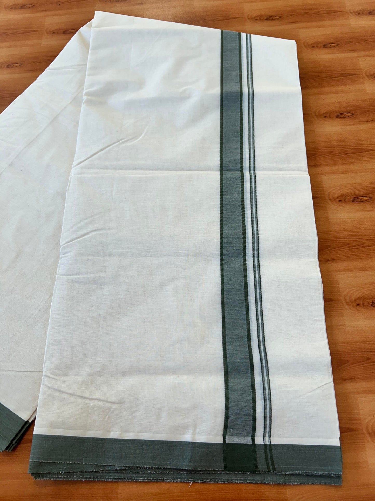 Double Off white Mundu/Dhoti - 20% Discount! KaithariKada - 100% Cotton 100x100 - 1.25 inch Olive Green Shaded Kara 5 mtr (10.71 muzham) - 3 KK5457 ASH