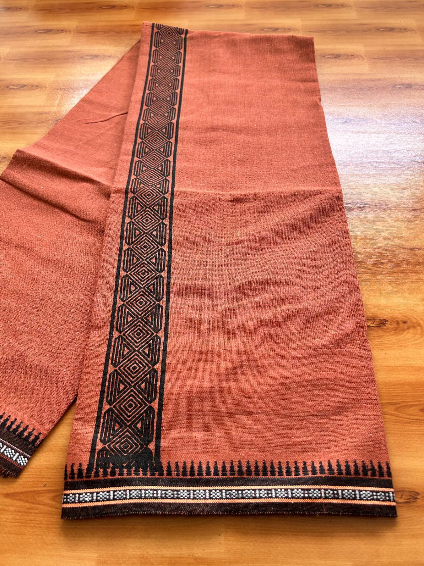 Single Kaily / Lungi - Kaitharikada - Mixed Cotton - 40s twisted - 1.75 inch Black Printed Design Printed Kuppadam Kara With Kavi Colour Body (2 meter / 4 muzham) - 15 KK8075 SAT