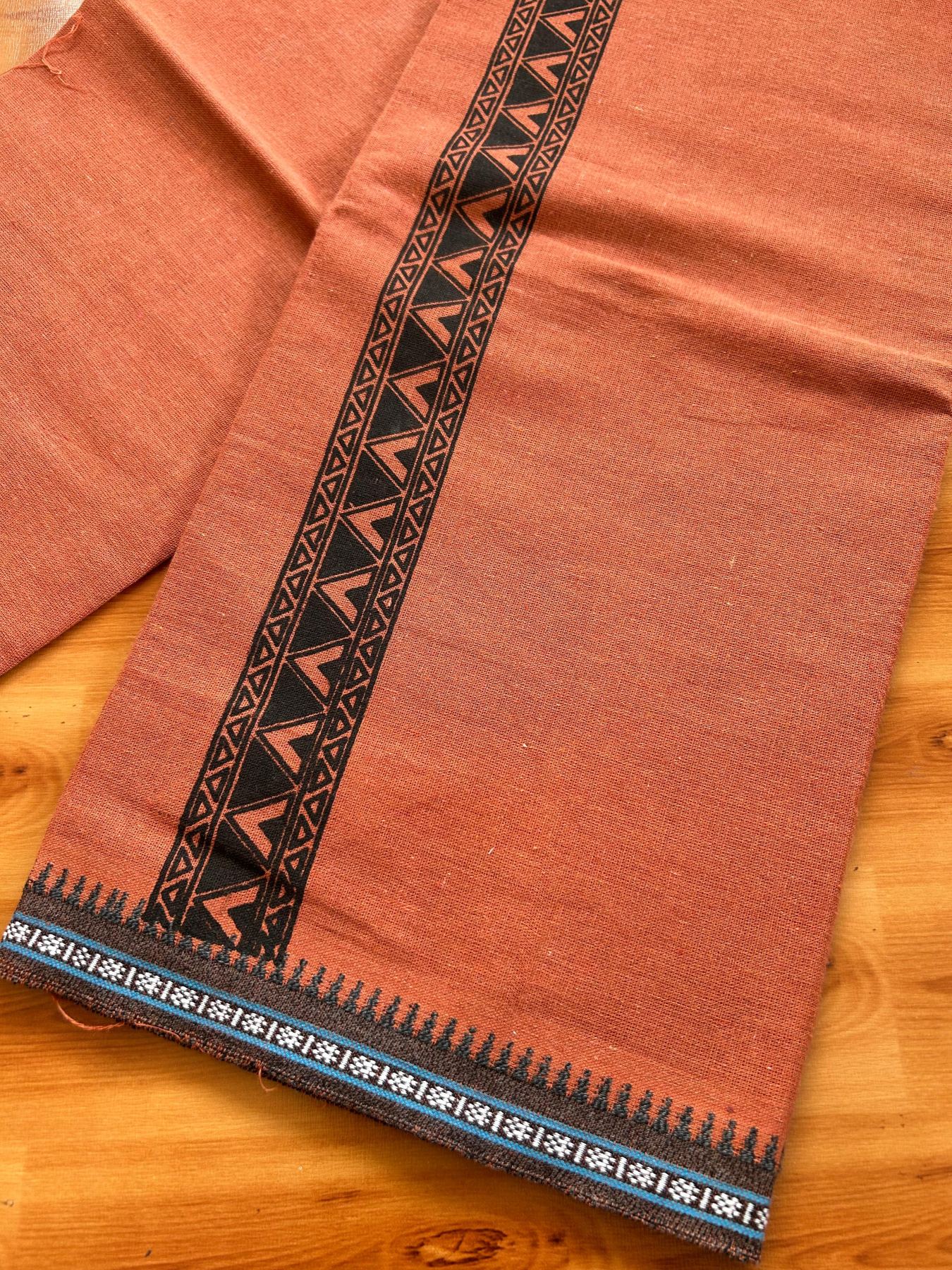 Single Kaily / Lungi - Kaitharikada - Mixed Cotton - 40s twisted - 1.75 inch Black Printed Design Printed Kuppadam Kara With Kavi Colour Body (2 meter / 4 muzham) - 25 KK8075 SAT