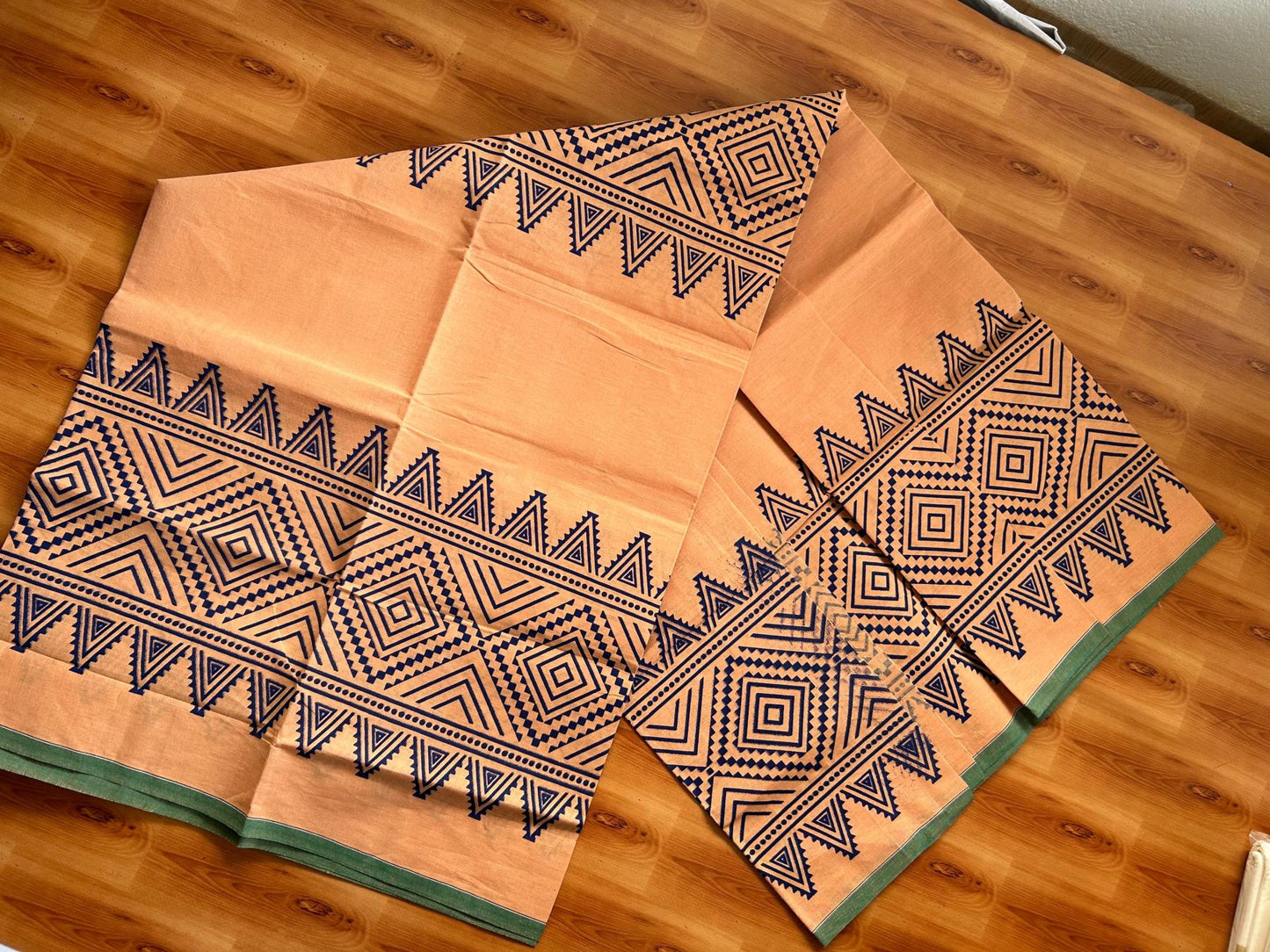Single Kaily / Lungi - Pure Cotton - (40s) - Blue Printed design with Light Kavi colour body (2 meter / 4 muzham) - 11 KK8071 GAN