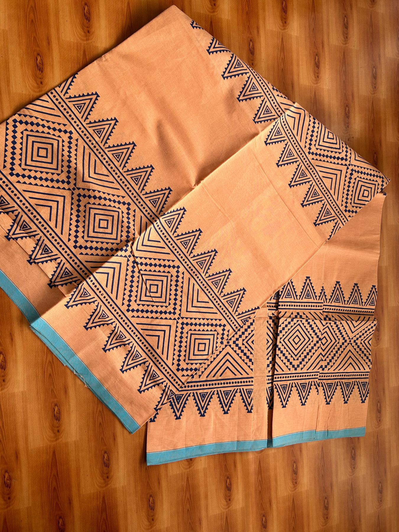 Single Kaily / Lungi - Pure Cotton - (40s) - Blue Printed design with Light Kavi colour body (2 meter / 4 muzham) - 12 KK8071 GAN