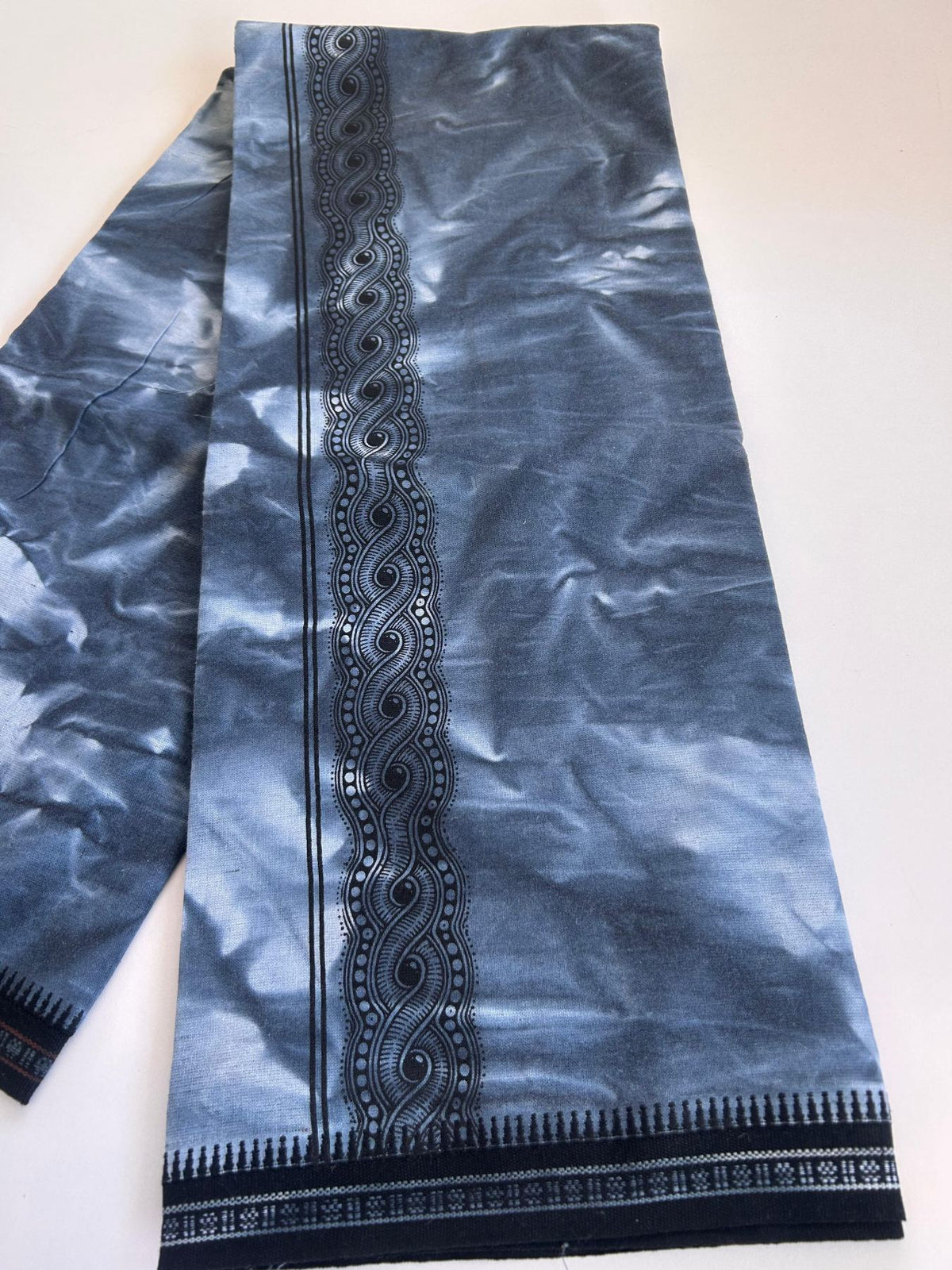 Single Kaily / Lungi - Kaitharikada - Mixed Cotton - 40s twisted - 2 inch Black Printed Design Kara With Ash Blue & White Shaded Colour Body (2 meter / 4 muzham) - 12 KK8088 SAT