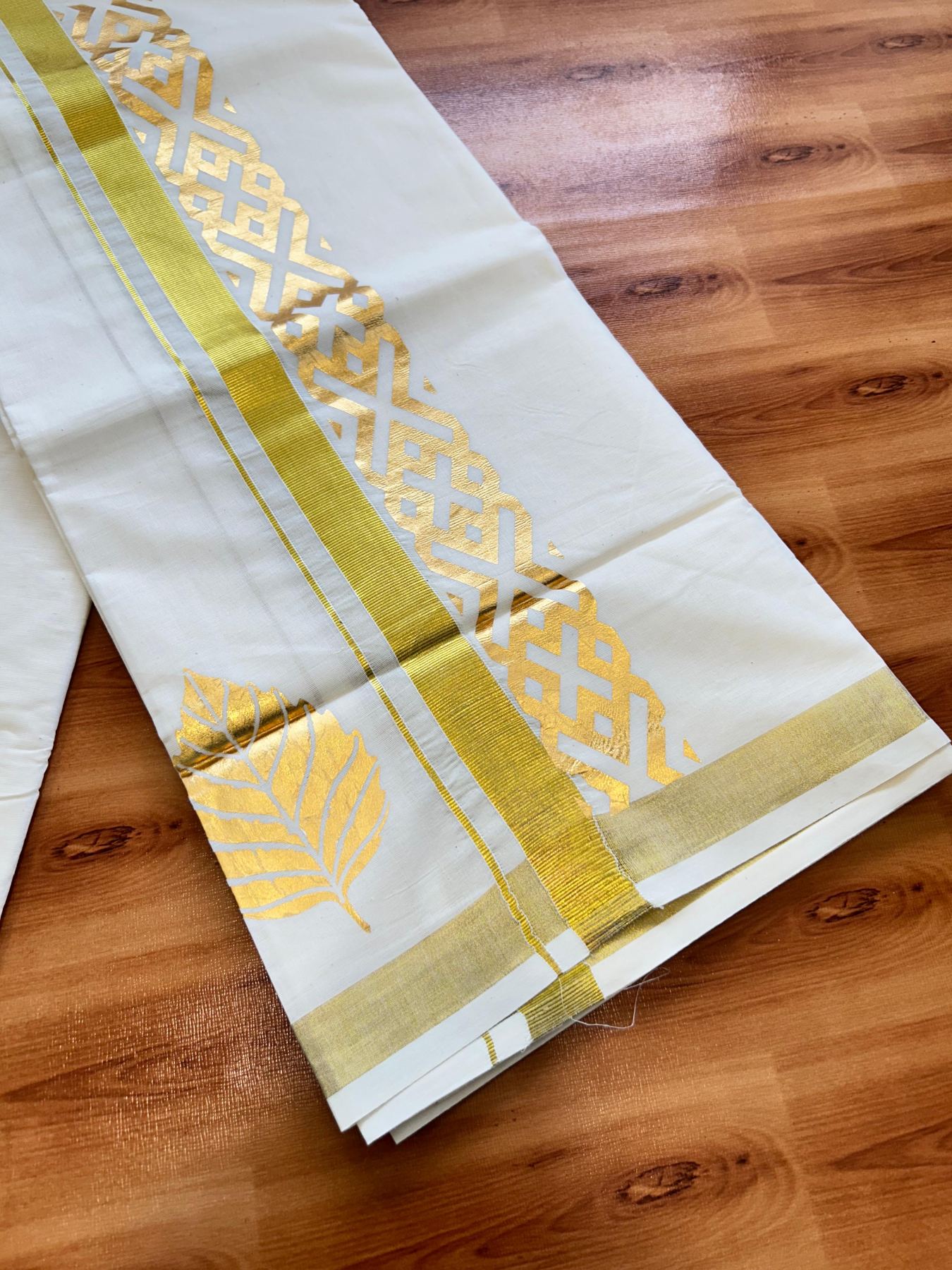 Double Off White (Unbleached) Mundu/Dhoti - 20% Discount!! KaithariKada Mixed Cotton (60s) - 3 inch Gold Kasav & Printed Designer Kara 4 mtr (8.5 Muzham) - 46 KK5487 CKS