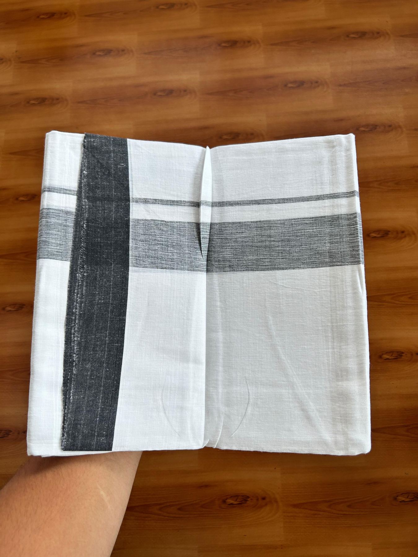 Linen Dhoti New! 20% Discount from Kaitharikada.com - Double Mundu/Dhoti (80s) Thread Pure White - Pure Cotton + Linen - 1.75 Inch Black Shaded Kara 4 mtr (8.5 muzham) - 3 KK5493 THI