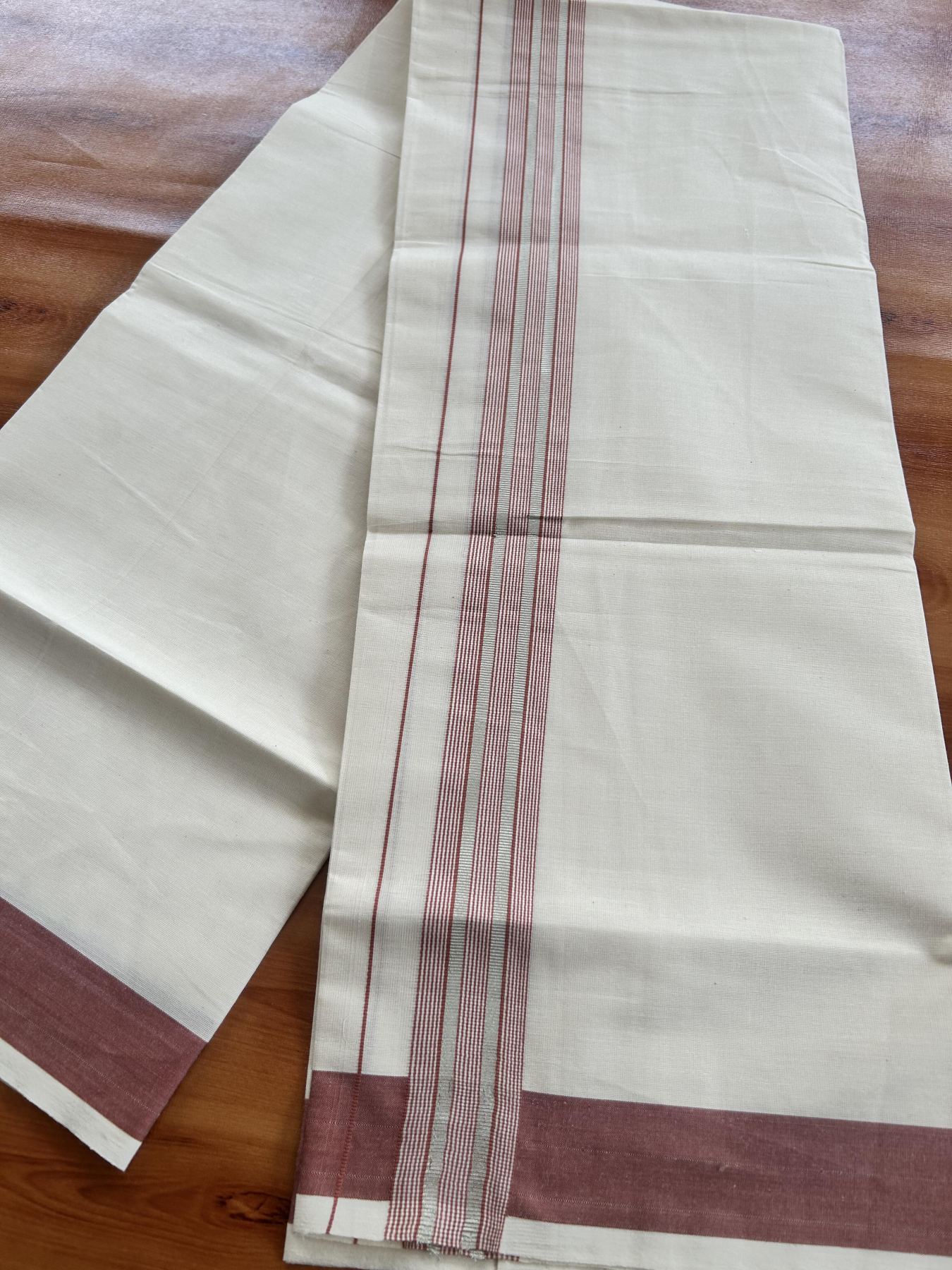 Single Off White - (Unbleached) Mundu/Dhoti - KaithariKada Balaramapuram Cotton 70x30 - 1.5 inch Silver Kasav & Brownish Orange Striped Kara (2 meter / 4 muzham) - 24 KK5409 PMC