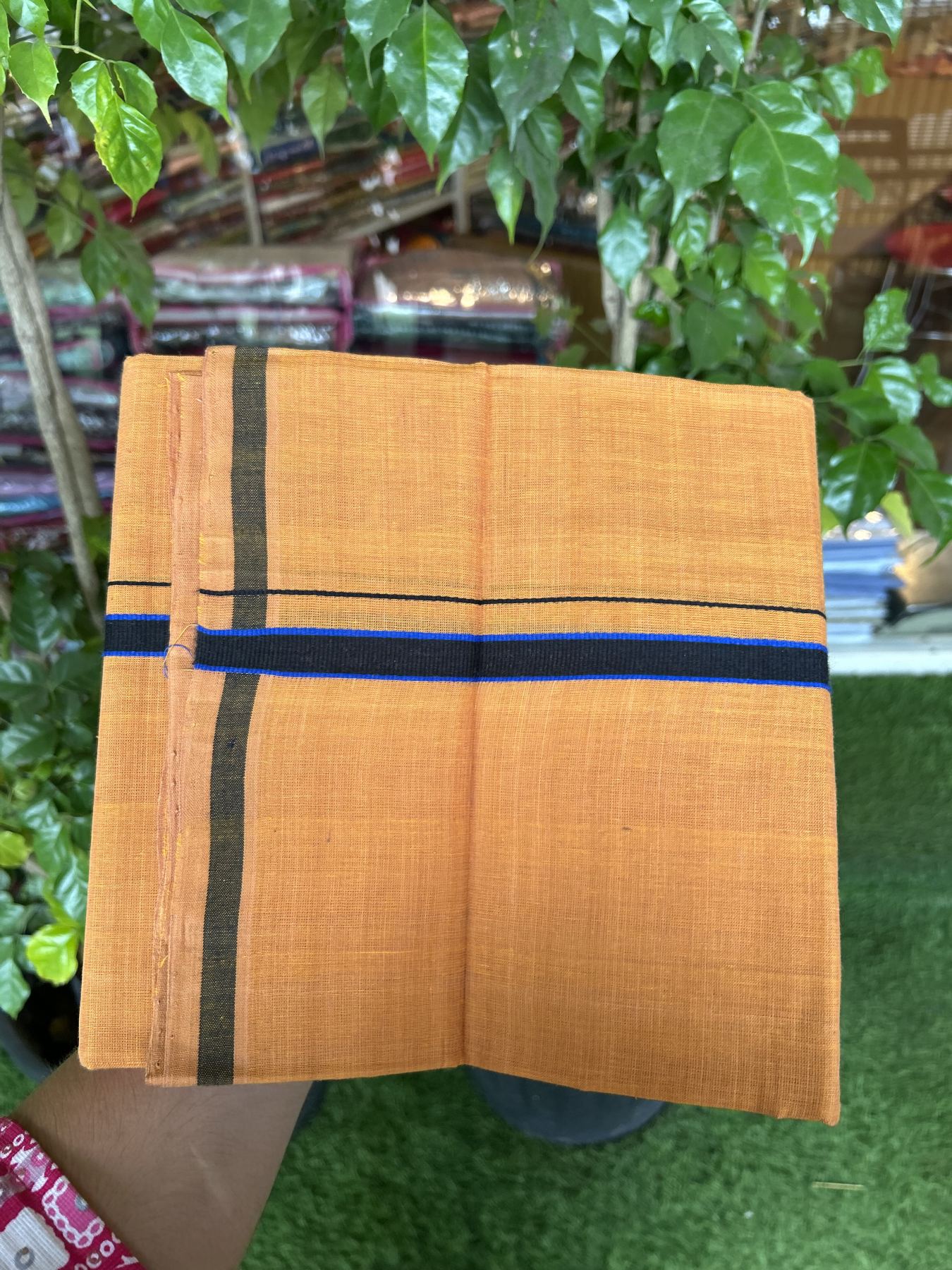 Handloom Single Hallmarked - 10% Discount ! KaithariKada 100% Pure Cotton - Mundu/Dhoti 0.5 inch Black & Blue Kara with Kavi colour Body - (2 meter / 4 muzham) - 70 KK8044 ELA