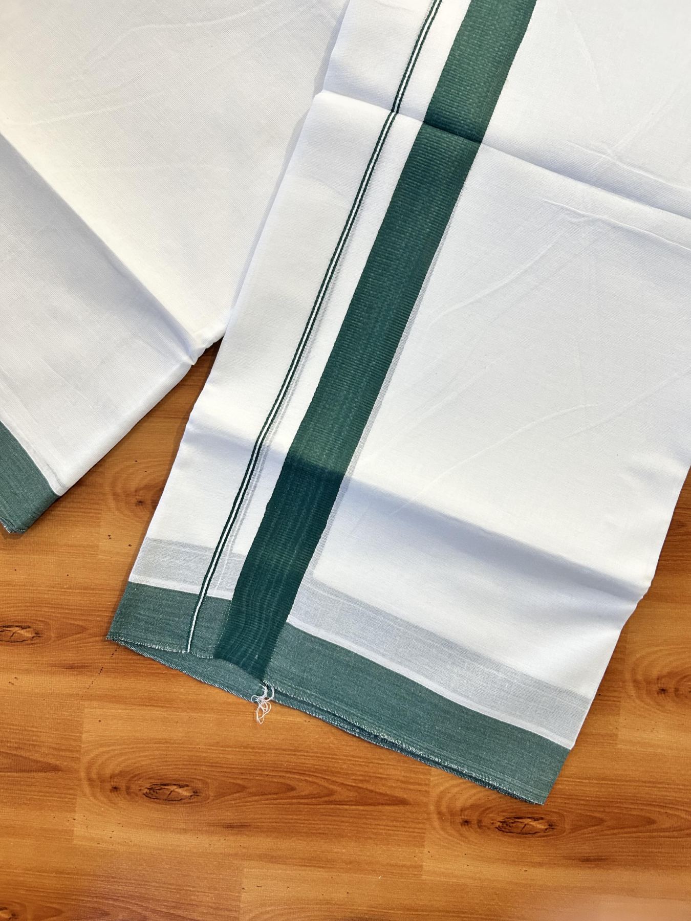 Pure White Double Mundu/Dhoti - 20% Discount ! Kaitharikada Pure Cotton - (60s) - 1.25 inch Dark Green Kara 3.80 mtr (8 muzham) - 42 KK5456 THI