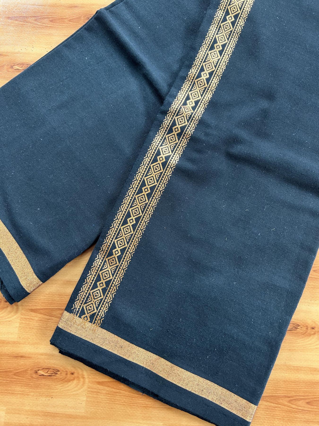 Kaitharikada - Single Kaily / Lungi - Mixed Cotton - 40s twisted - 1.5 inch Copper Kasav Printed Design kara with Black colour body (2 meter / 4 muzham) - 10 KK8058 GAN