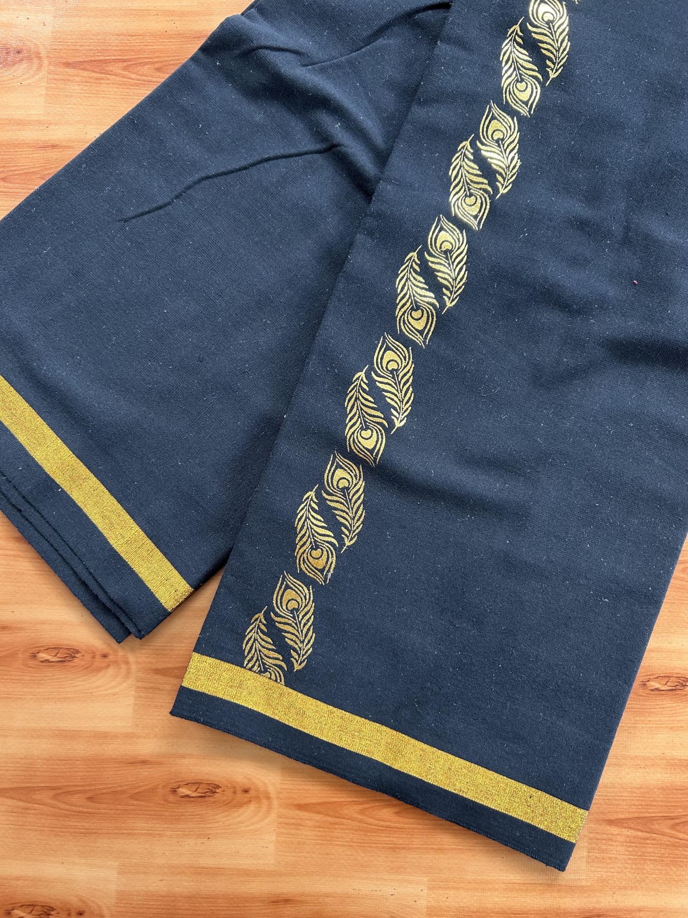 Kaitharikada - Single Kaily / Lungi - Mixed Cotton - 40s twisted - 1.25 inch Dark Gold Kasav Peacock Feather Printed Design kara with Black colour body (2 meter / 4 muzham) - 16 KK8058 GAN