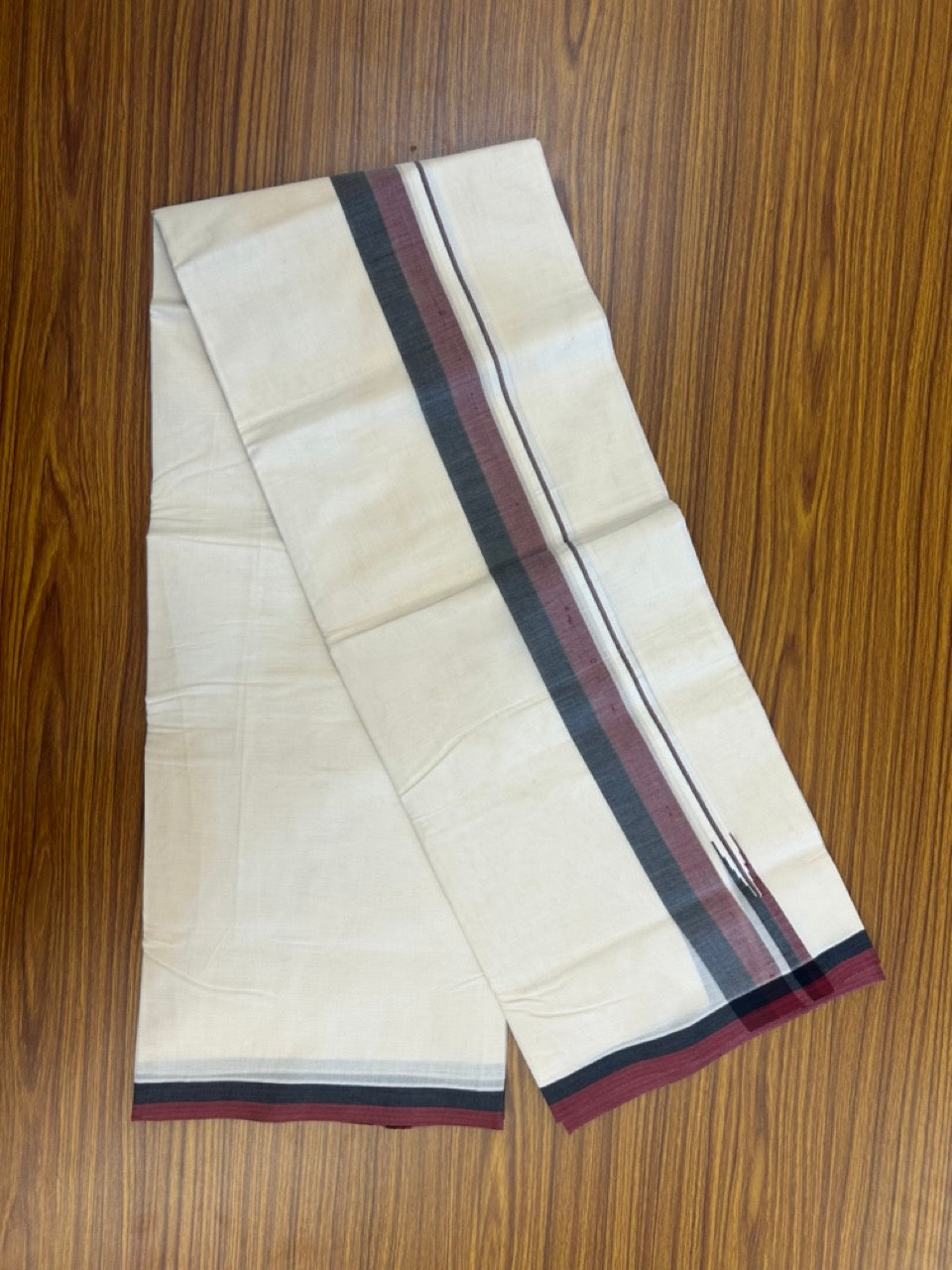 DMK Veshti - 20% DISCOUNT! KaithariKada 100% Cotton off white Double - (Unbleached) Mundu/Dhoti - 100X100 - 1.75 inch Puliyilakkara Black & Maroon Chutty kara - 25 KK5268 ASH