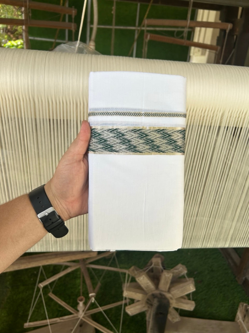 20% DISCOUNT! KaithariKada Balaramapuram 100% Cotton Double PURE white Mundu/Dhoti - 100x80 - 2 Inch Silver kasavu Dark Green jacquard pattern Kara - 29KK5112PMC