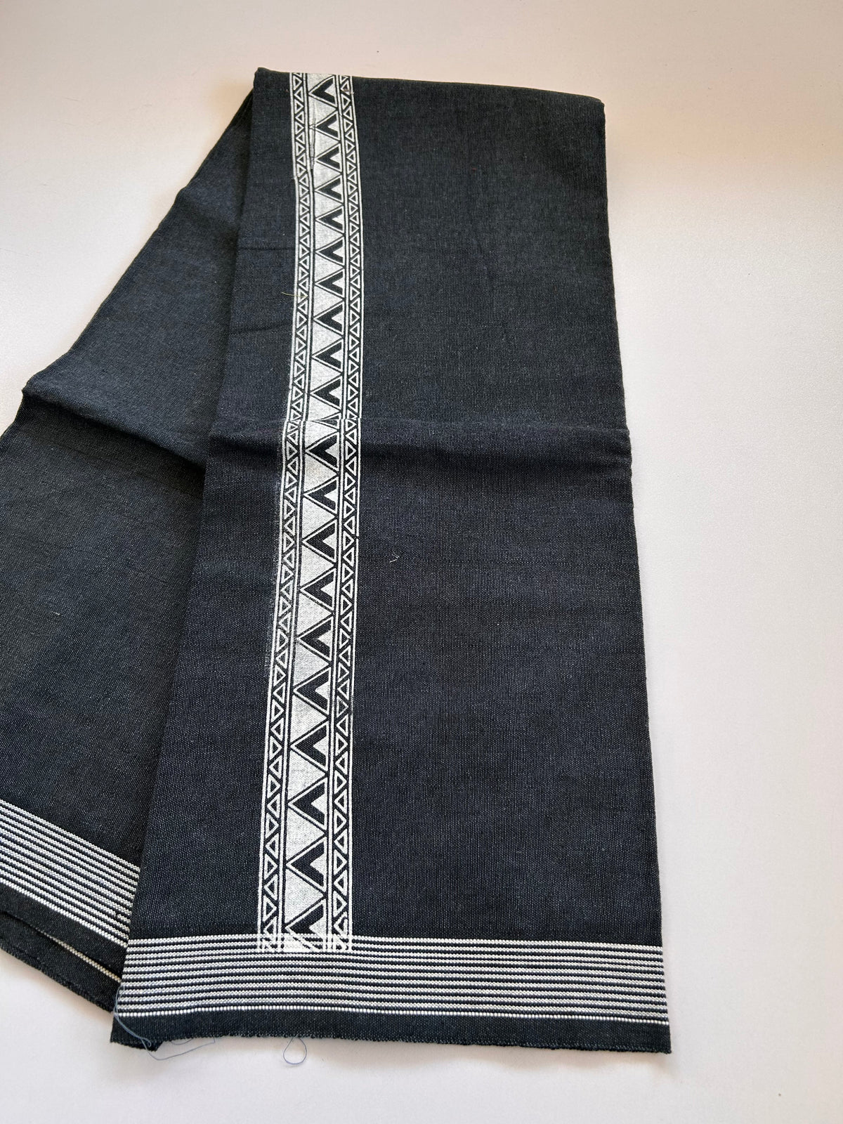 Single Kaily / Lungi - Kaitharikada - Mixed Cotton - 2/40s twisted - 2 inch White Printed Design Kara With Blue & Black Colour Body (2 meter / 4 muzham) - 28 KK8089 SAT