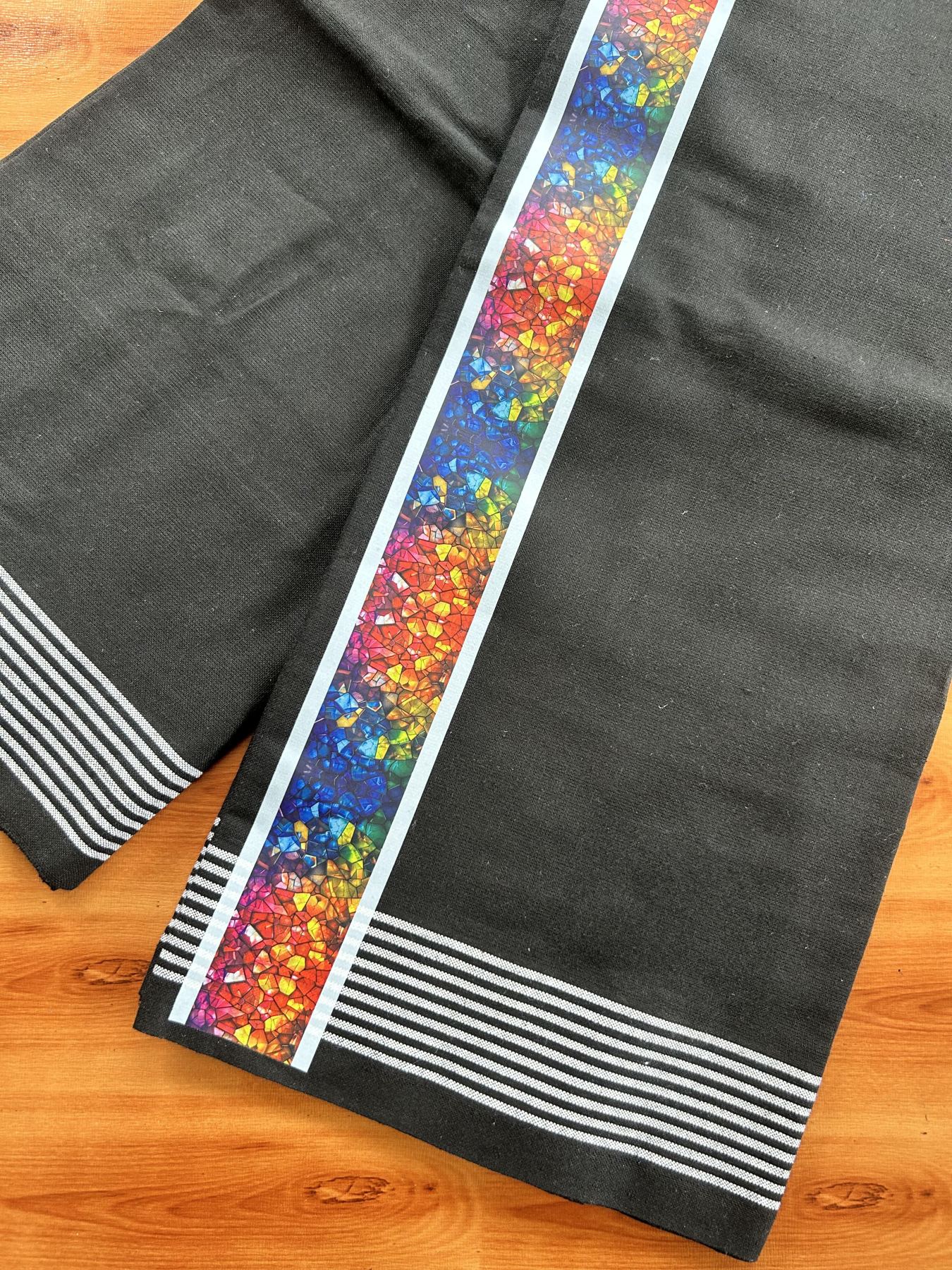 Kaitharikada - Single Kaily / Lungi - Mixed Cotton - 40s twisted - 2 inch Multi Colour Printed Design Kara with Black colour body (2 meter / 4 muzham) - 24 KK8058 GAN