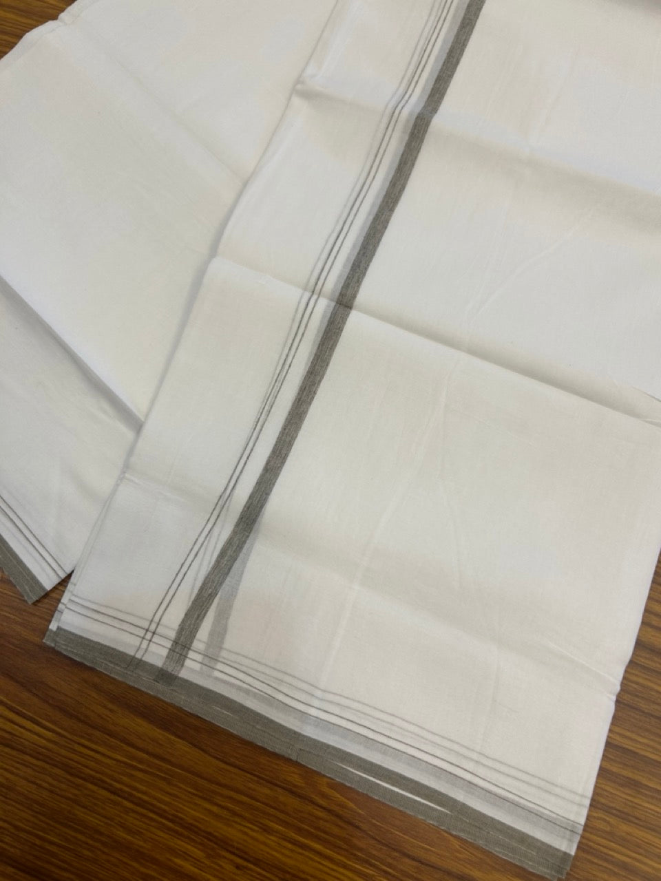 20% DISCOUNT!! NEW!! KaithariKada Balaramapuram 100% Cotton PURE WHITE Double Mundu/Dhoti - (100x80)s - 0.5 inch Olive Green Shaded - 9 KK5270 VIN