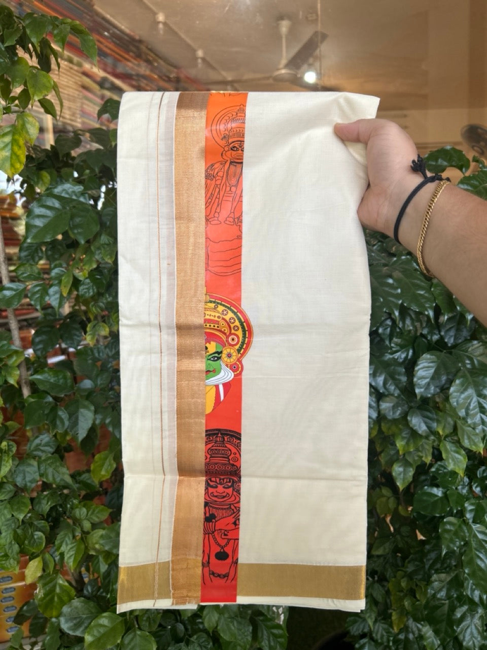 20% Discount! KaithariKada Balaramapuram Off White Double - (Unbleached) Mundu/Dhoti - Mixed Cotton (80x72) - Kathakali Hand Printed Gold Kasav Orange , Red & Yellor Pattern 2.75 inch Kara - 12 KK5271 PMC