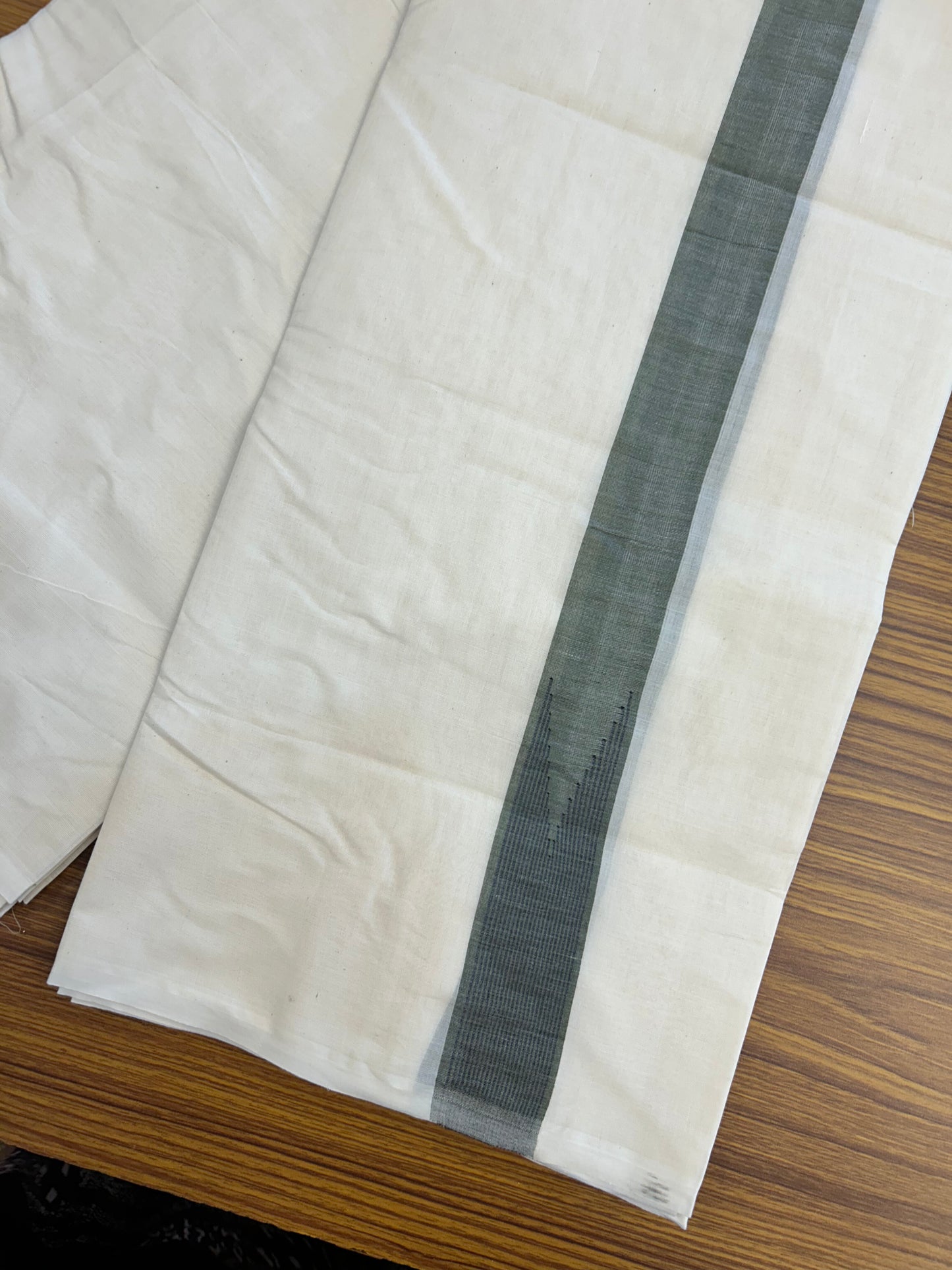 20% Discount ! KaithariKada 100% Cotton off white Double - (Unbleached) Mundu/Dhoti - 100X100 - 1.25 inch Puliyilakkara Olive Green & Black Striped Chutty kara - 4 mtr (8.5 muzham) - 6 KK5347 ASH