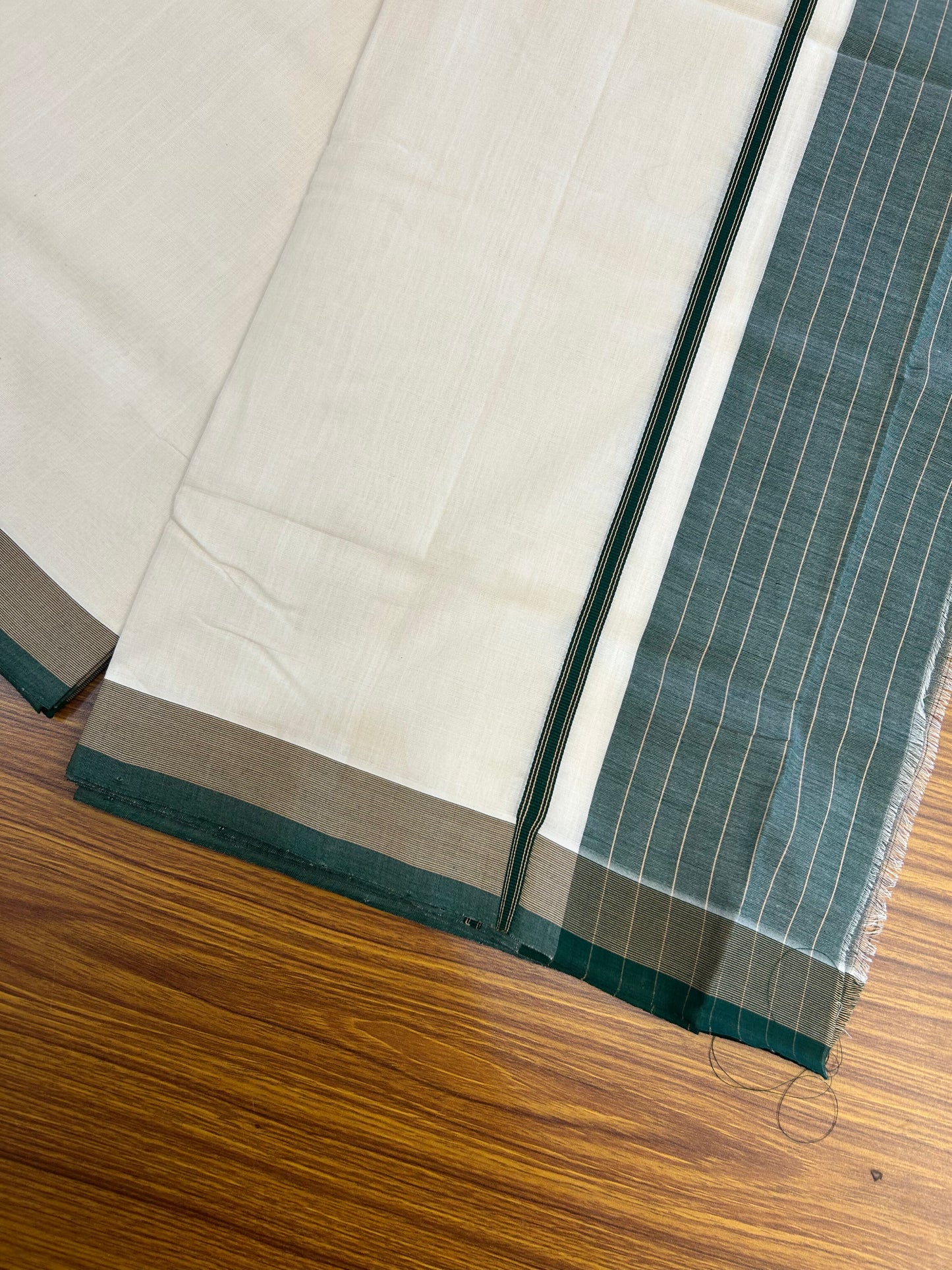 25% Discount!! KaithariKada Handloom Unakkupaav - Kerala Handloom - 100% Pure Cotton Off White - (Unbleached) Double Mundu/Dothi - 100 x 80 - 5.5 inch Green & Brown Side Striped Kara 4 meter (8.5 muzham) - 4 KK5366 REA
