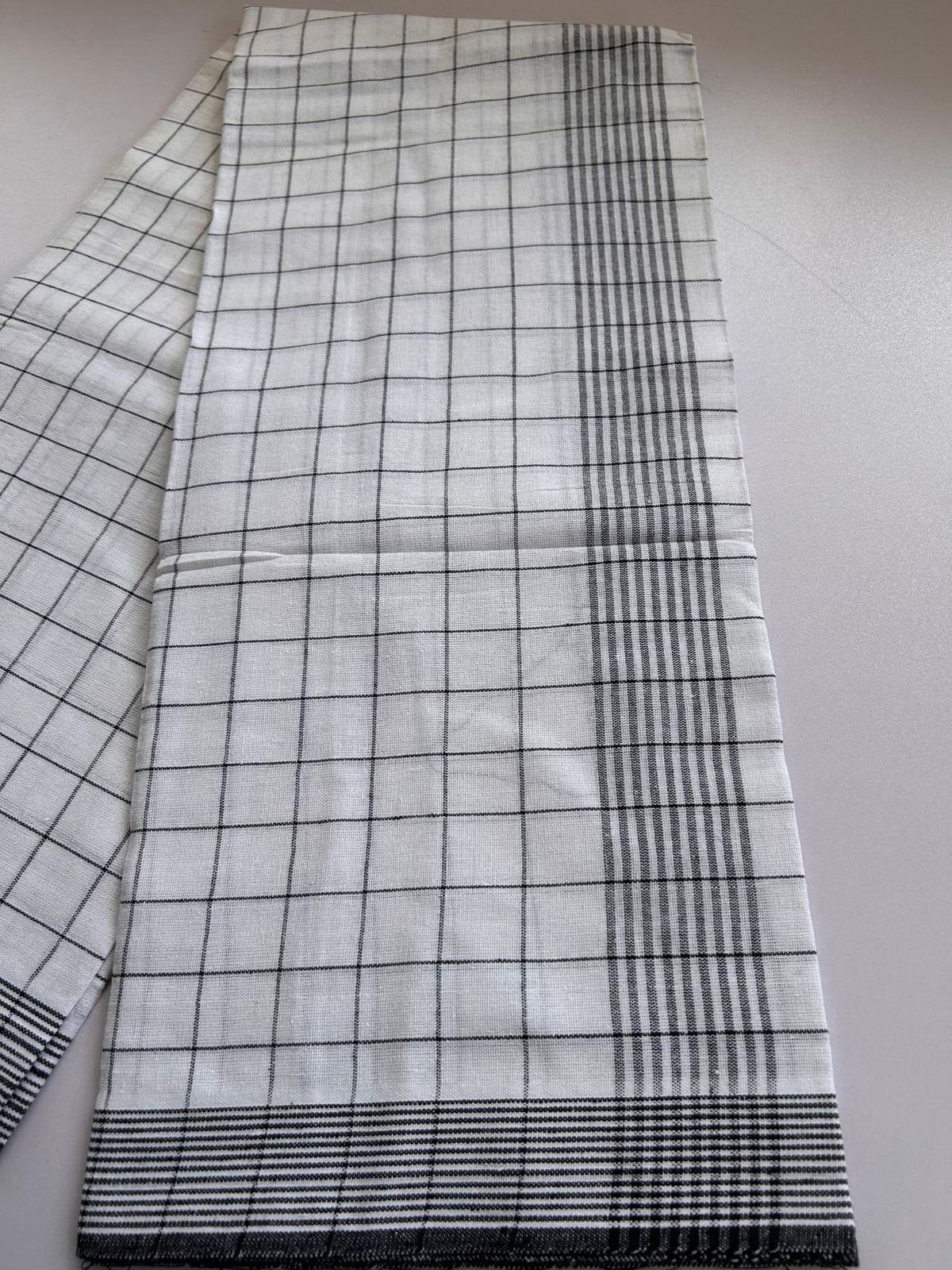 Kaitharikada - Single Kaily / Lungi - Mixed Cotton - (2/40s) twisted - 2 inch Black Striped kara with Black striped Check Design body (2 meter / 4 muzham) - 37 KK8088 SAT