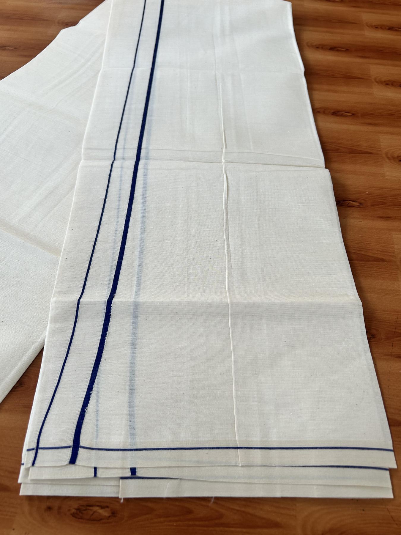 Single Off White (Unbleached) Mundu/Dhoti - KaithariKada 100% Cotton - 70X30 - 0.5 cm Navy Blue Kara (2 meter / 4 muzham) - 6 KK5461 PMC