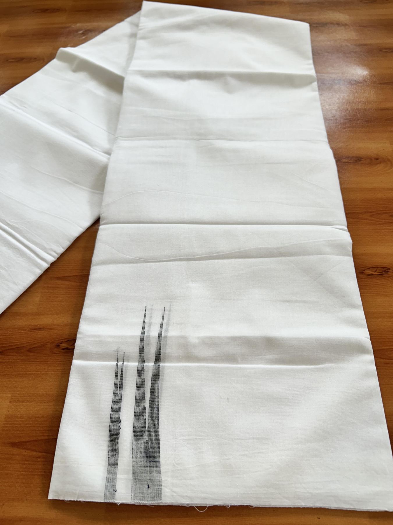 Double Pure White Mundu/Dhoti - 20% Discount !! KaithariKada Balaramapuram 100% Cotton - 100x80 - 3.5 cm Black Stripes Double Chutty Kara 3.80 mtr (8 muzham) - 1 KK5411 CKS