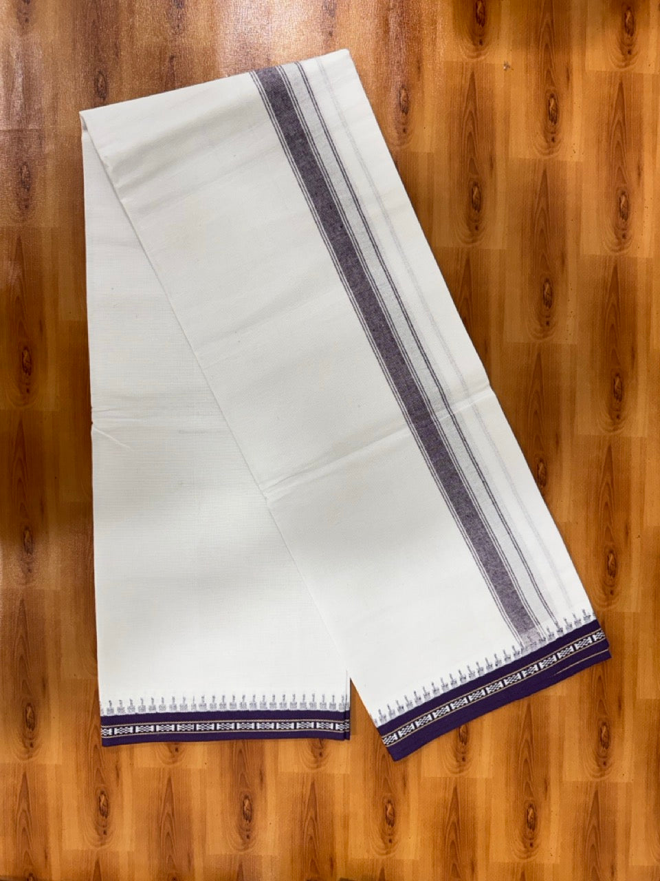 Kathar Type Single Mundu White 20S Pure Cotton Kaitharikada Special - Kaily / Lungi - 1.5 inch Violet Striped kara Kuppadam Border (2 meter / 4 muzham) - 3 KK5482 KUT