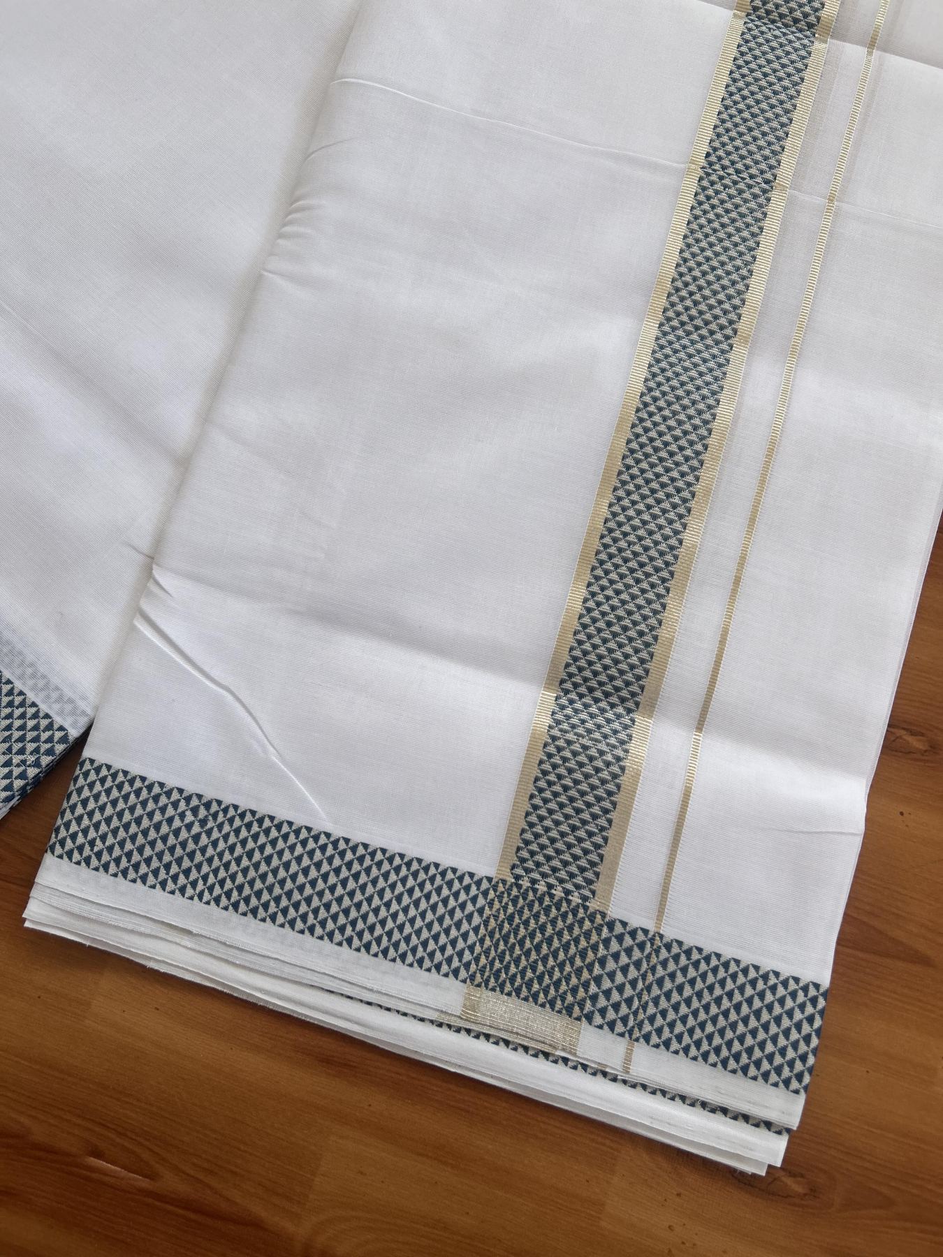 25% Disocunt! Pure White Kerala Handloom Unakkupaav - 100% Mercerised Cotton Double - Mundu/Dhoti - 100x80 - 1.5 inch Silver Kasavu & Peacock Green Jaquard Design Kara - 4 mtr (8.5 muzham) - 3 KK5384 ABH
